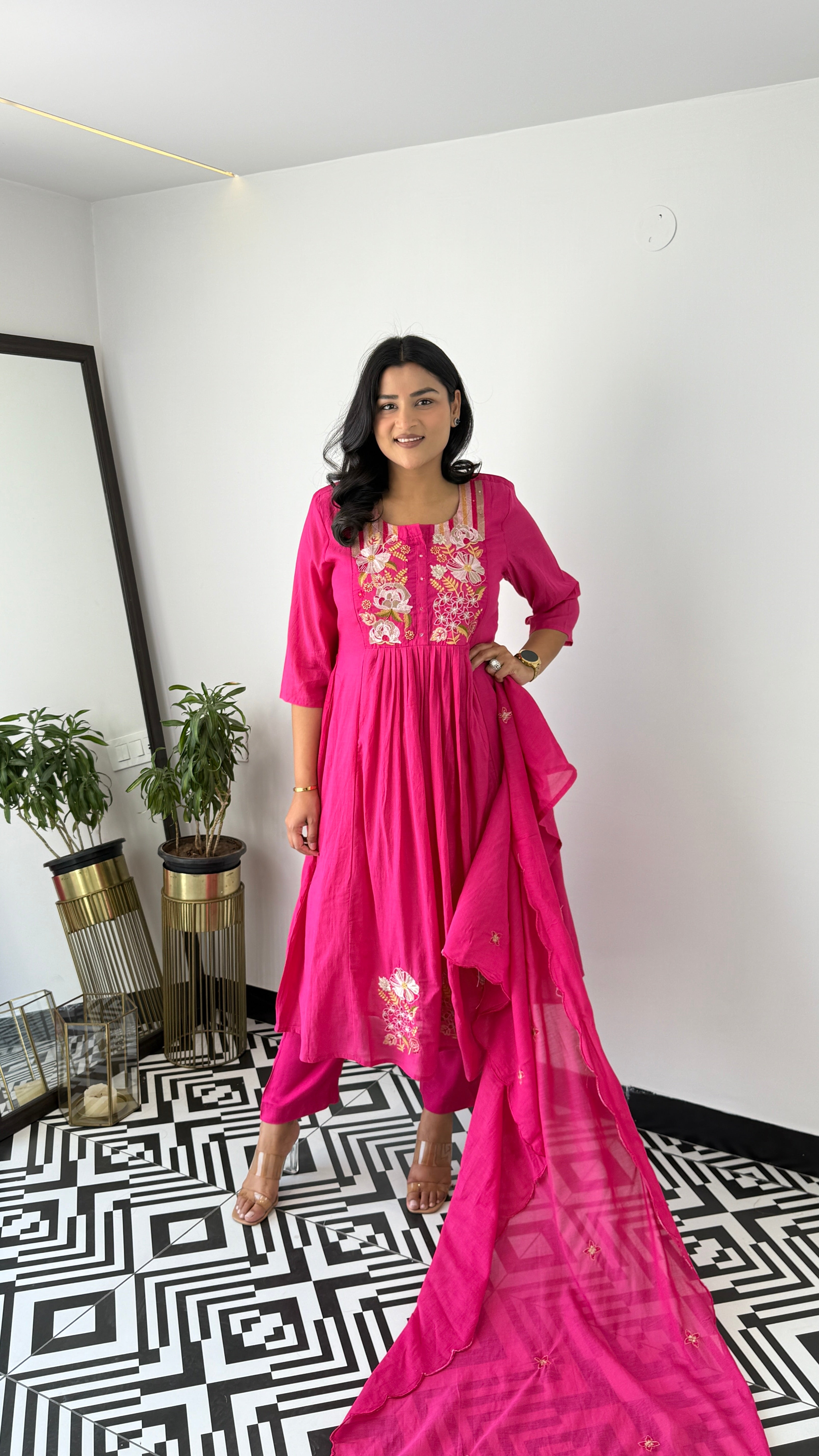 Pink Threaded Mul Suit Set