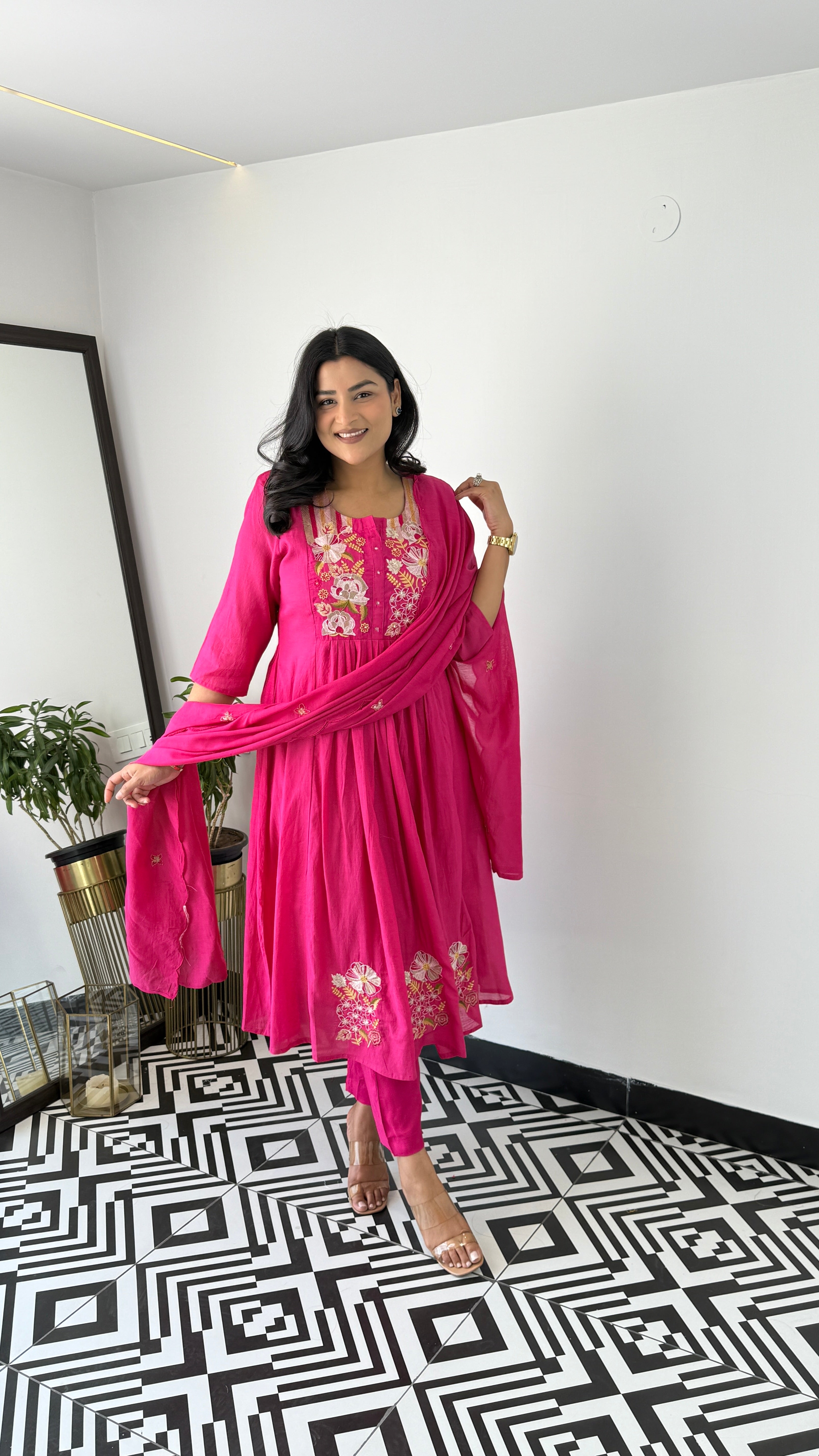 Pink Threaded Mul Suit Set