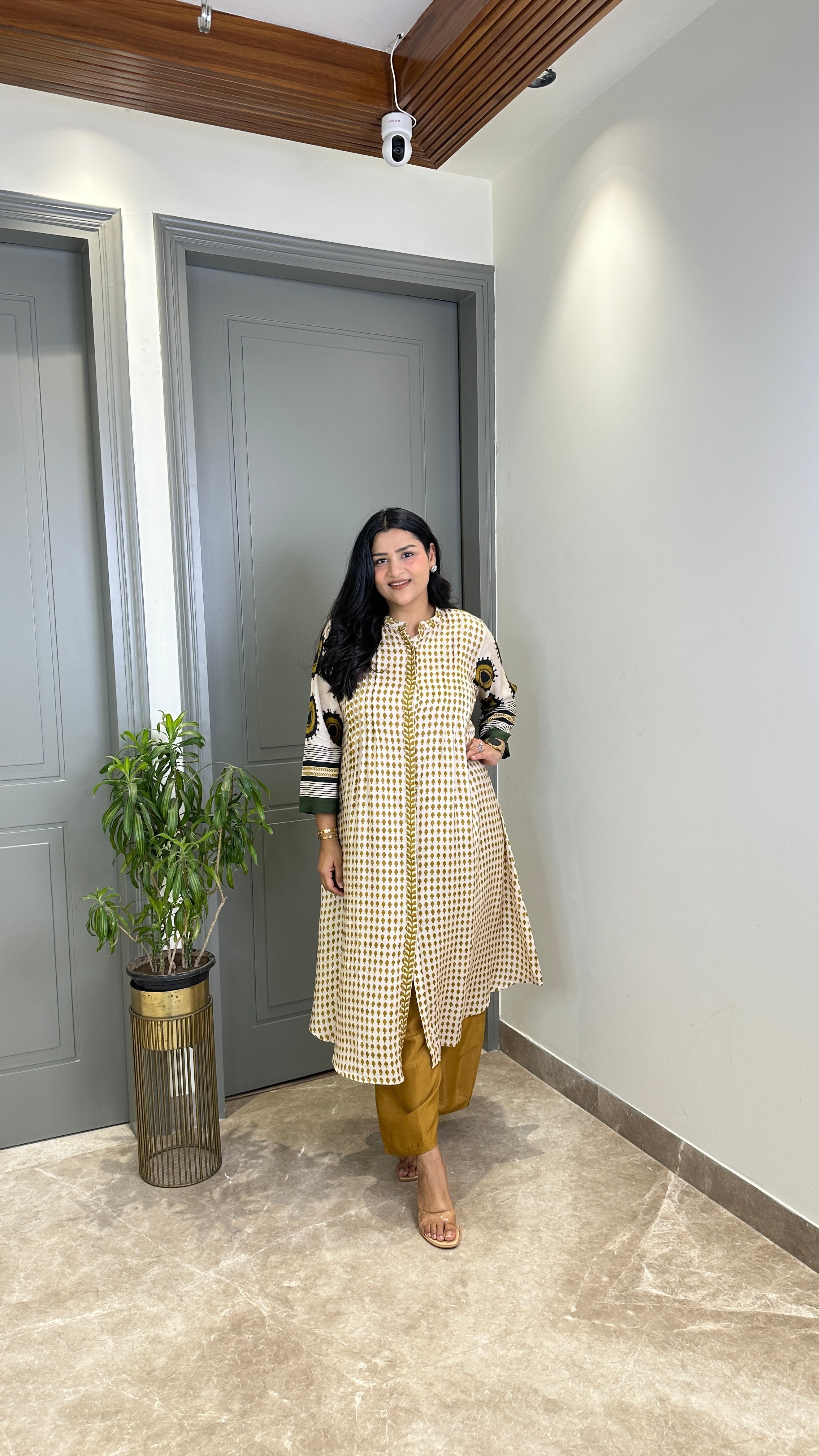 Mustard & White Eye Muslin Kurta Pants shrisa.in