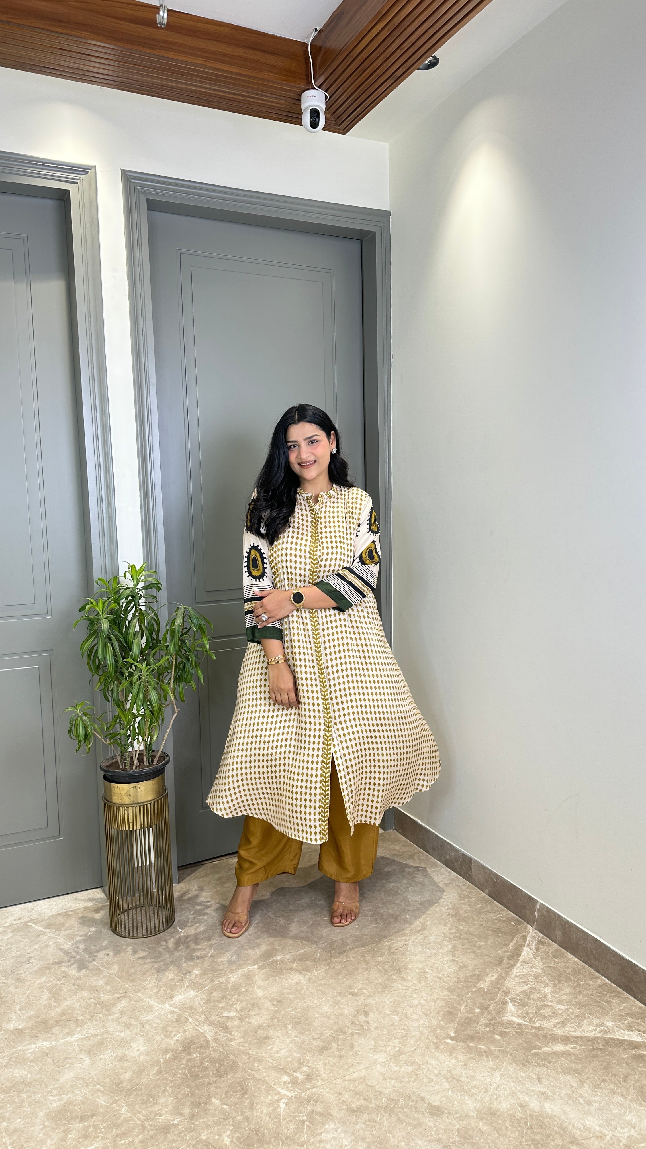 Mustard & White Eye Muslin Kurta Pants shrisa.in