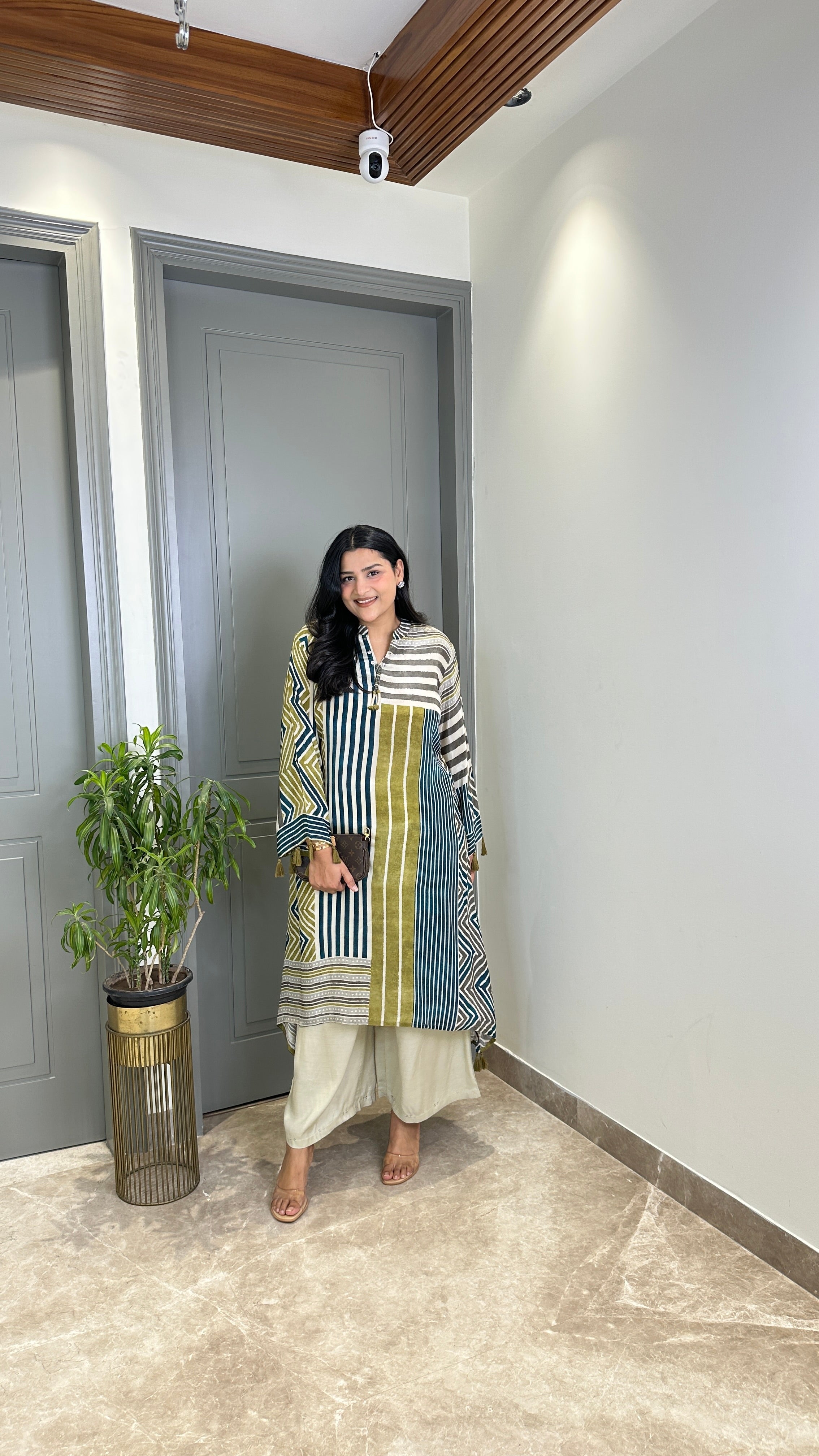 Green Lines Crepe Kurta Pants shrisa.in