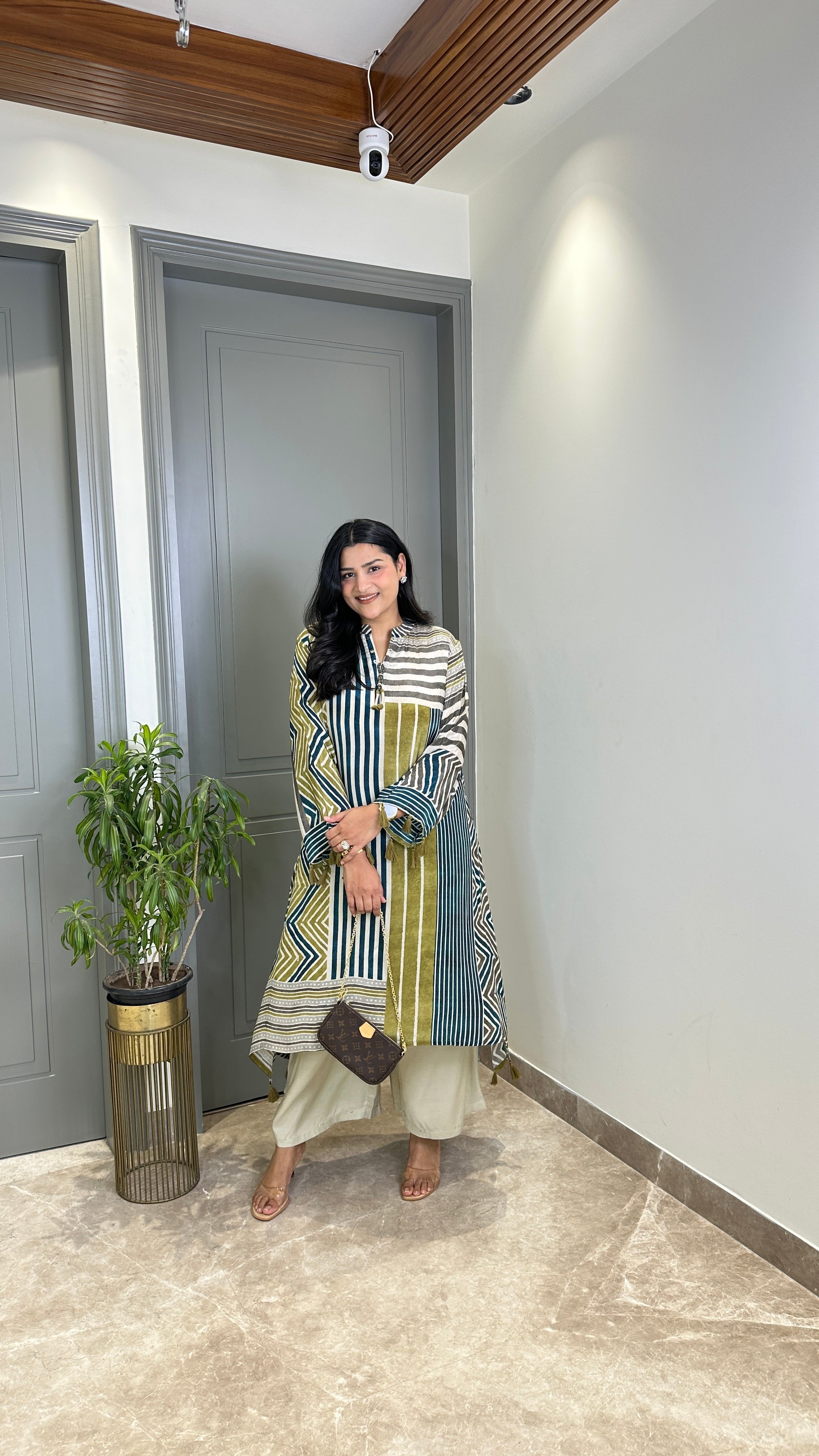 Green Lines Crepe Kurta Pants shrisa.in