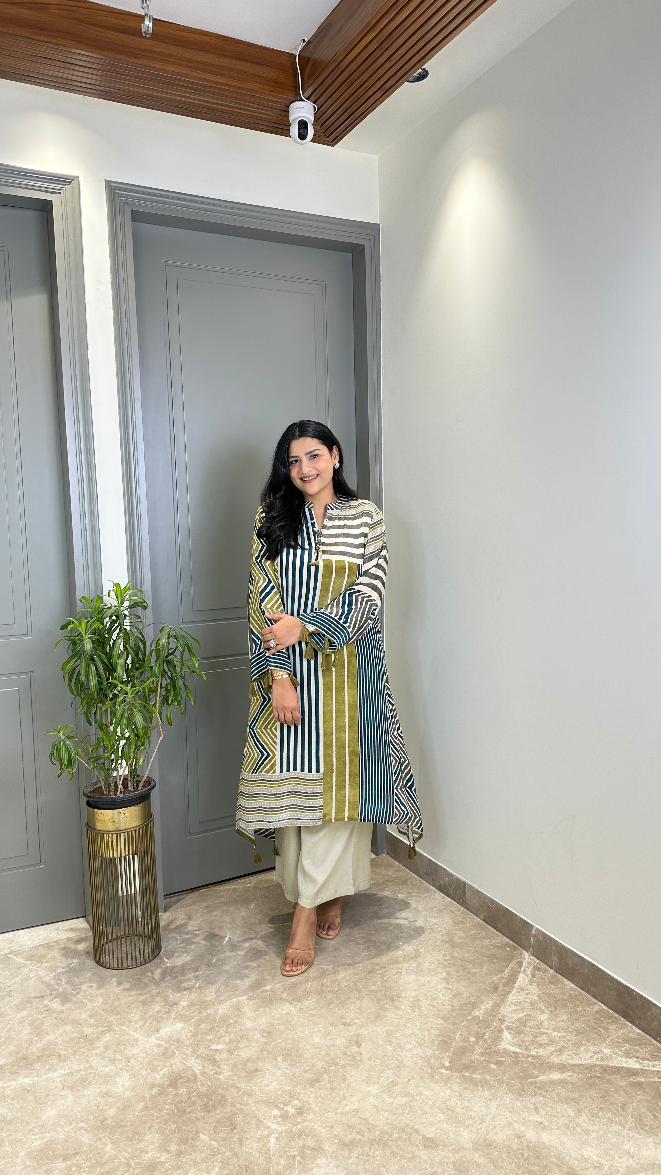 Green Lines Crepe Kurta Pants shrisa.in