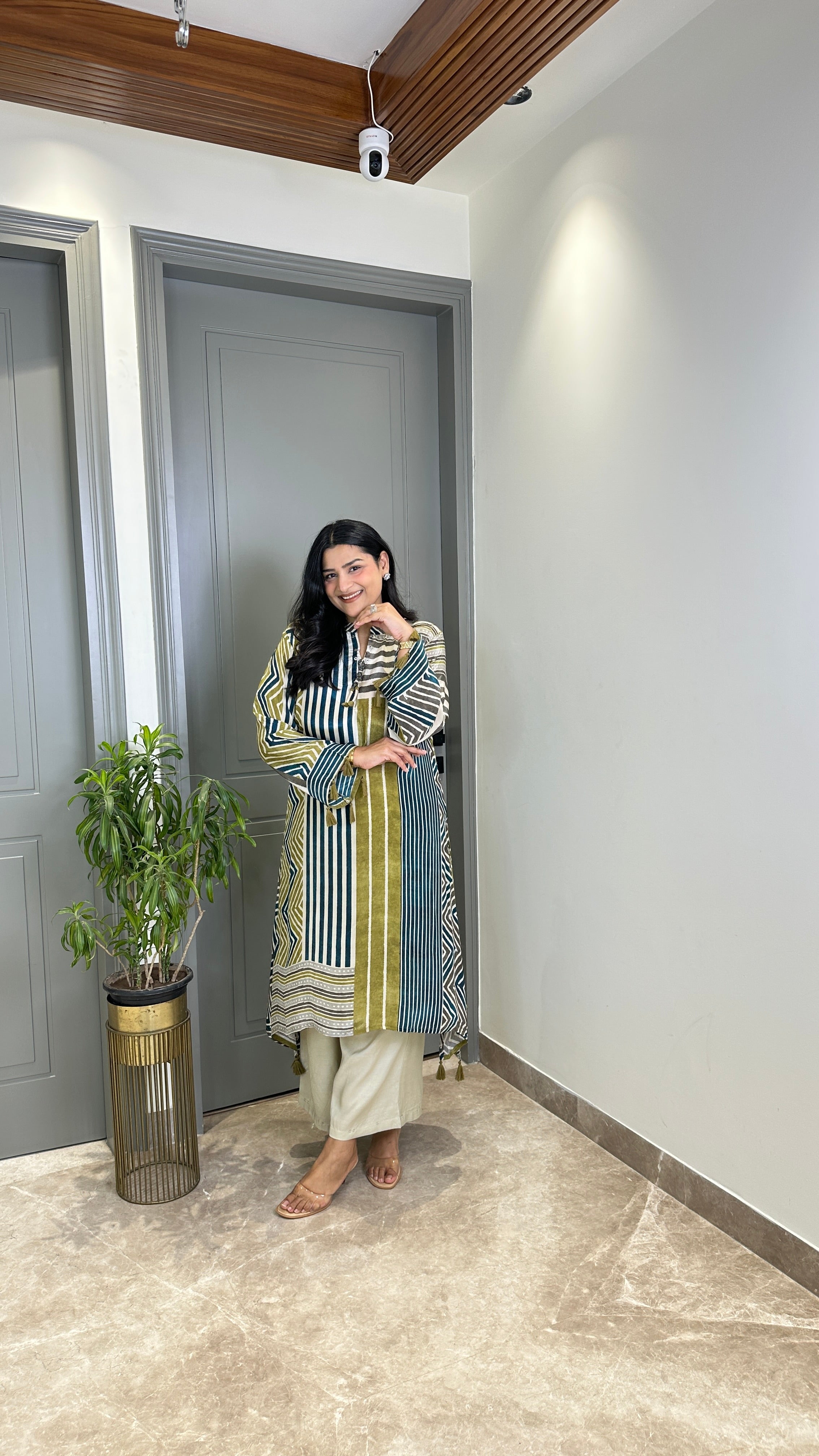 Green Lines Crepe Kurta Pants shrisa.in