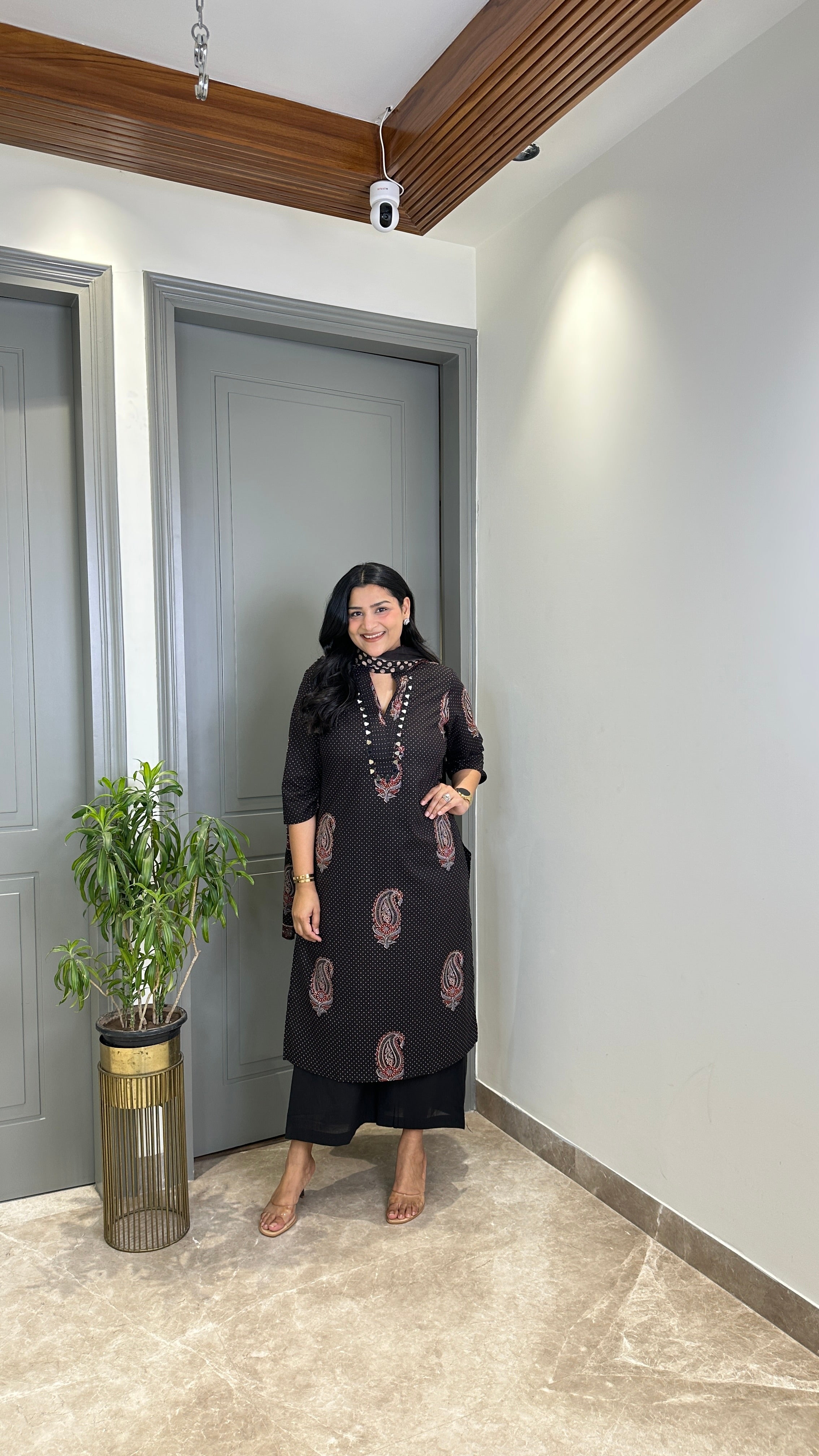 Black Ambi Pure Cotton Suit Set shrisa.in