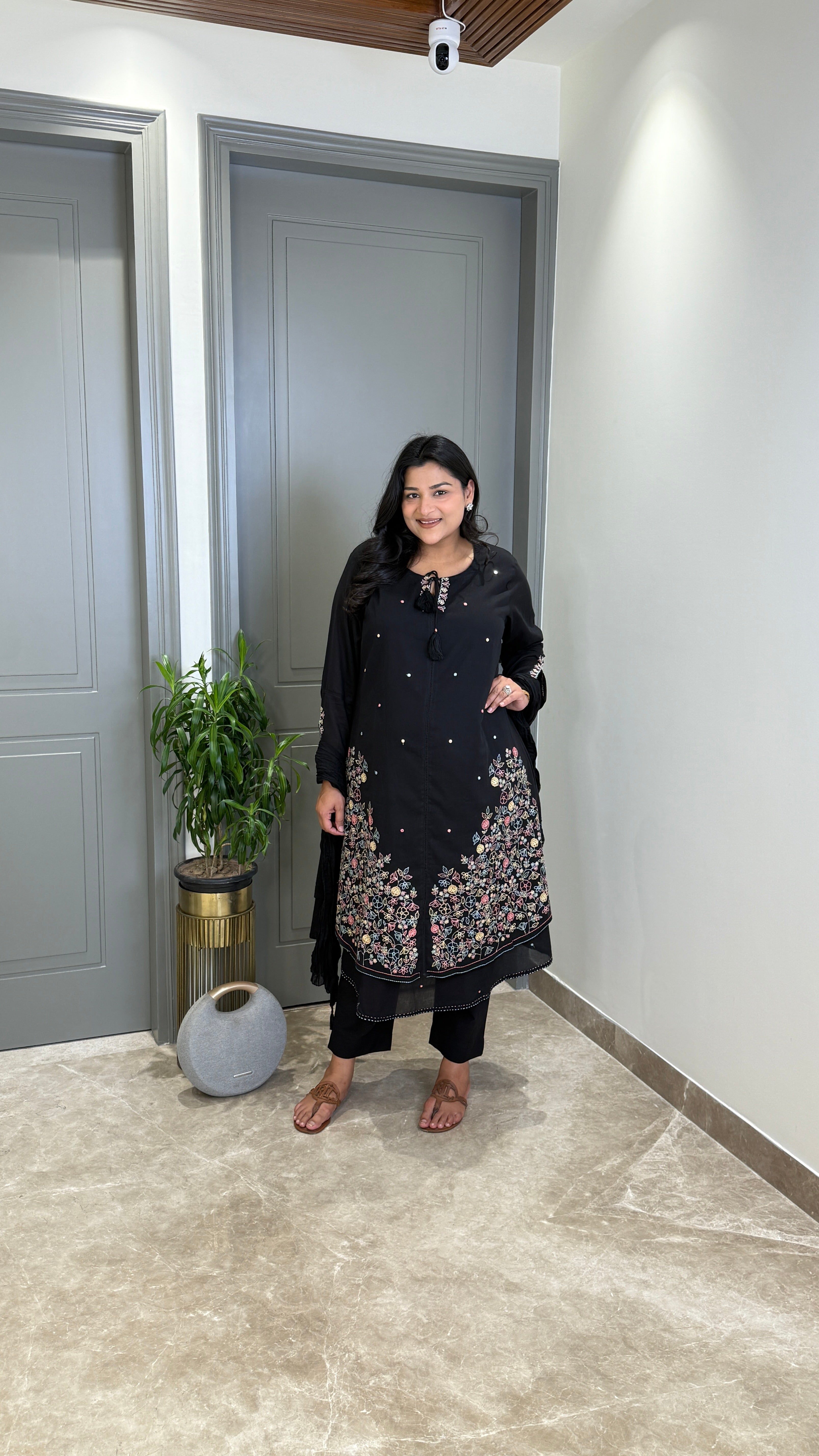 Black Threadwork Jaal Suit Set