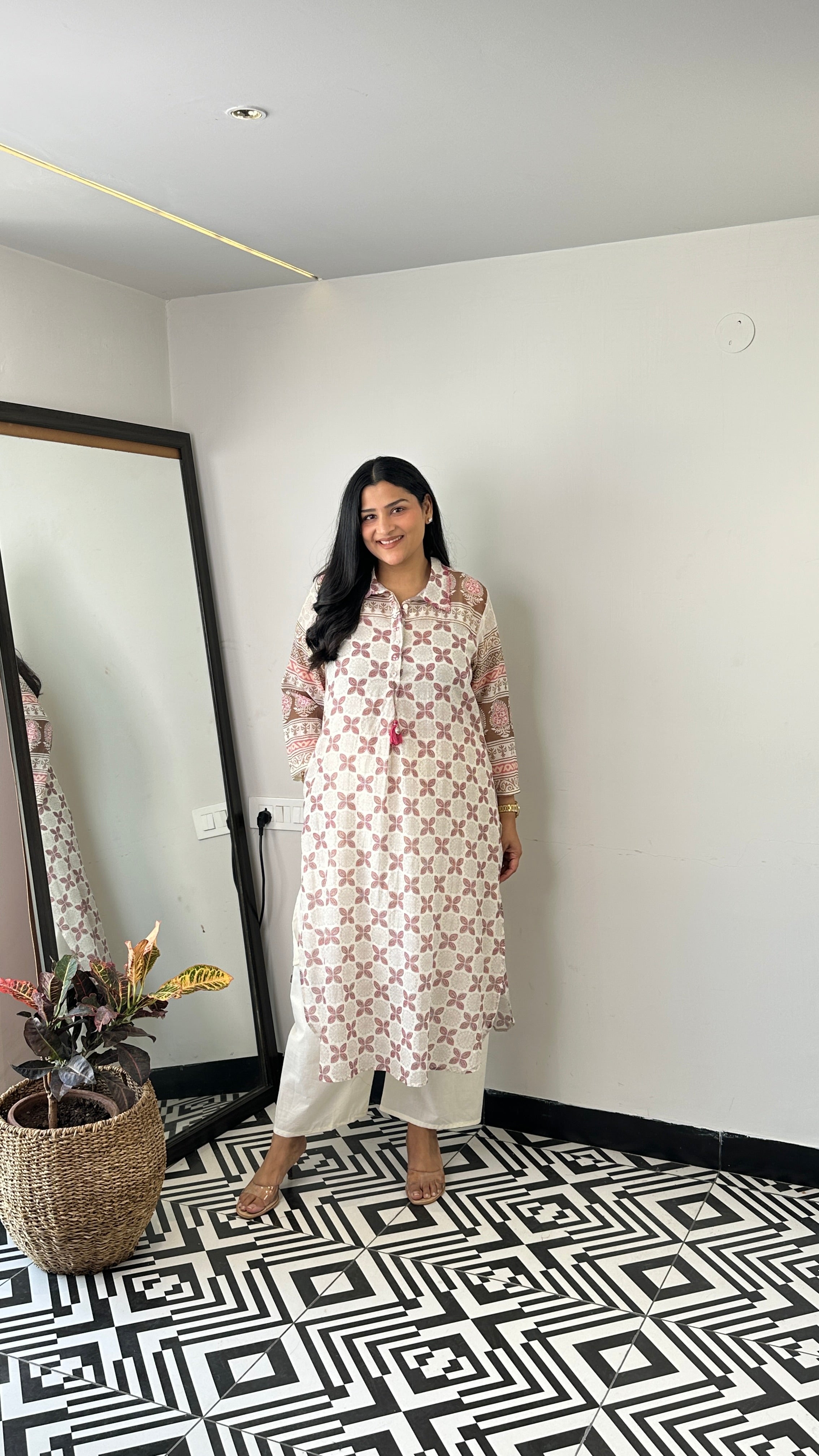 Soft Ivory & Pink Collar Kurta Pants shrisa.in