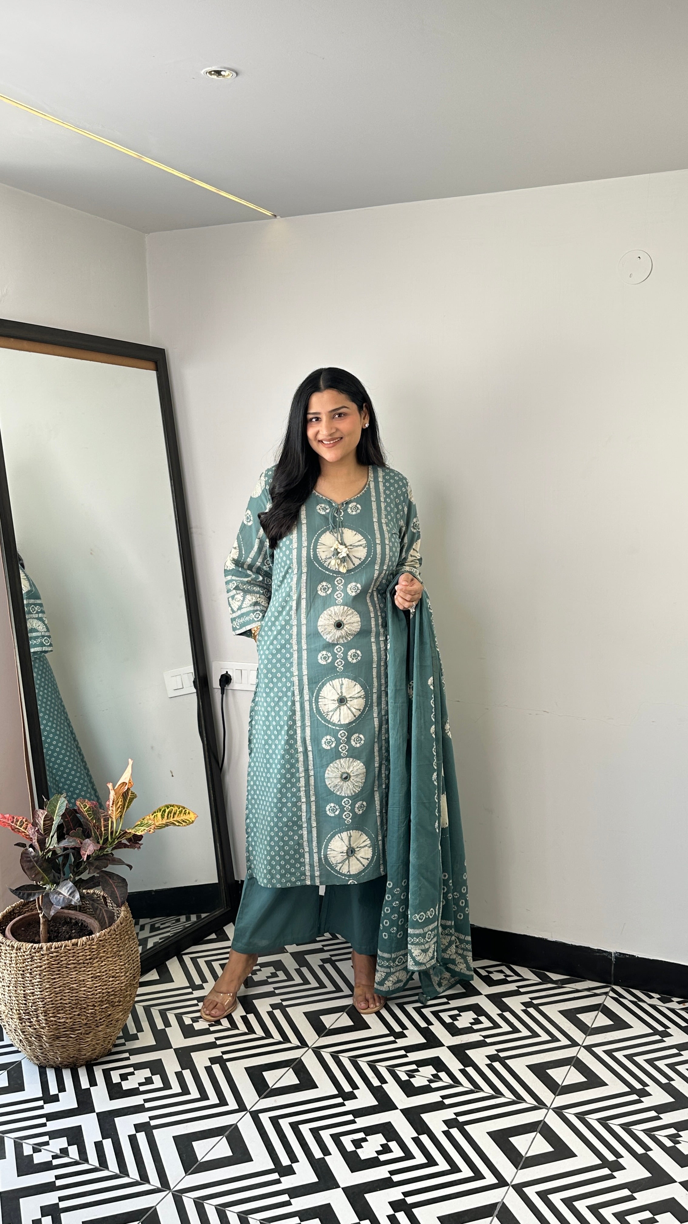 ⁠Tie & Dye Firozi Pure Cotton Suit Set shrisa.in