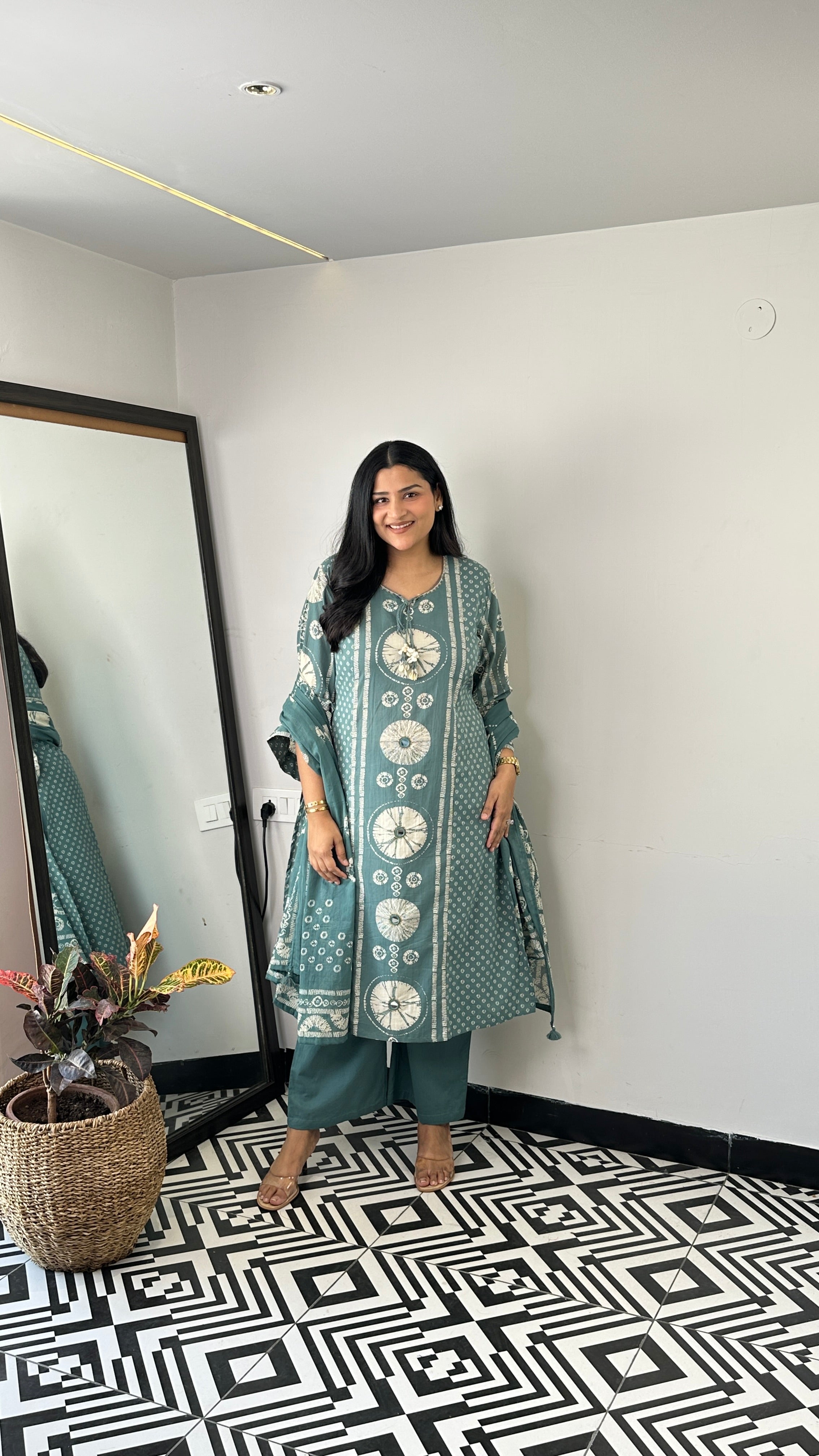 ⁠Tie & Dye Firozi Pure Cotton Suit Set shrisa.in