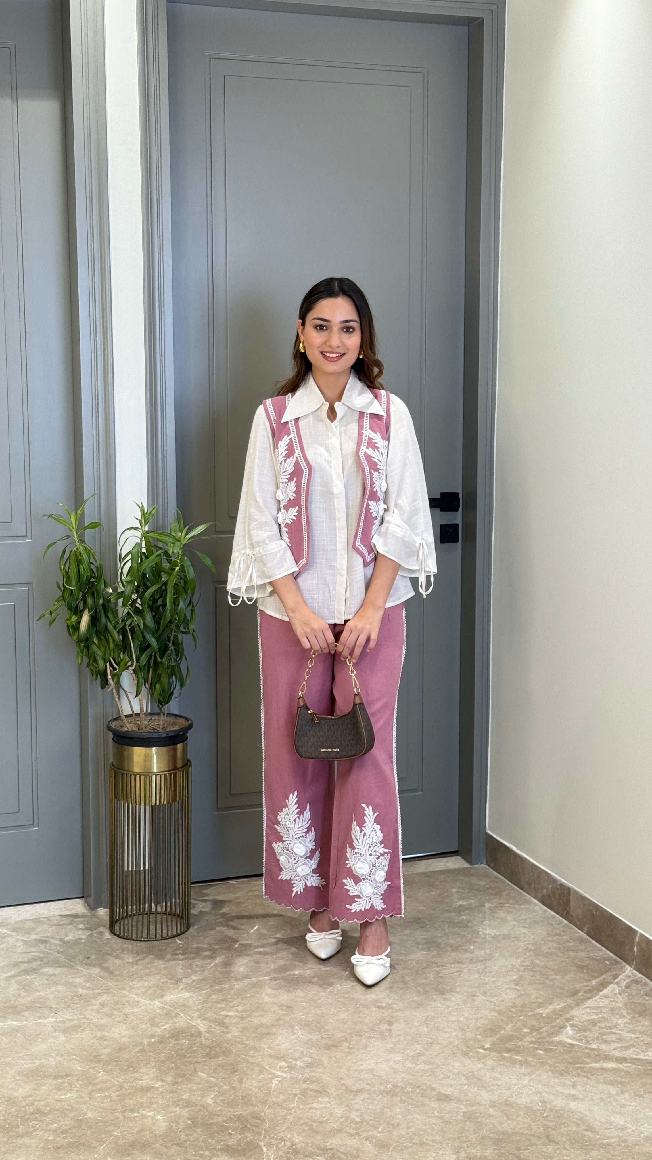 Vasket Flower Motif Mauve Cord Set