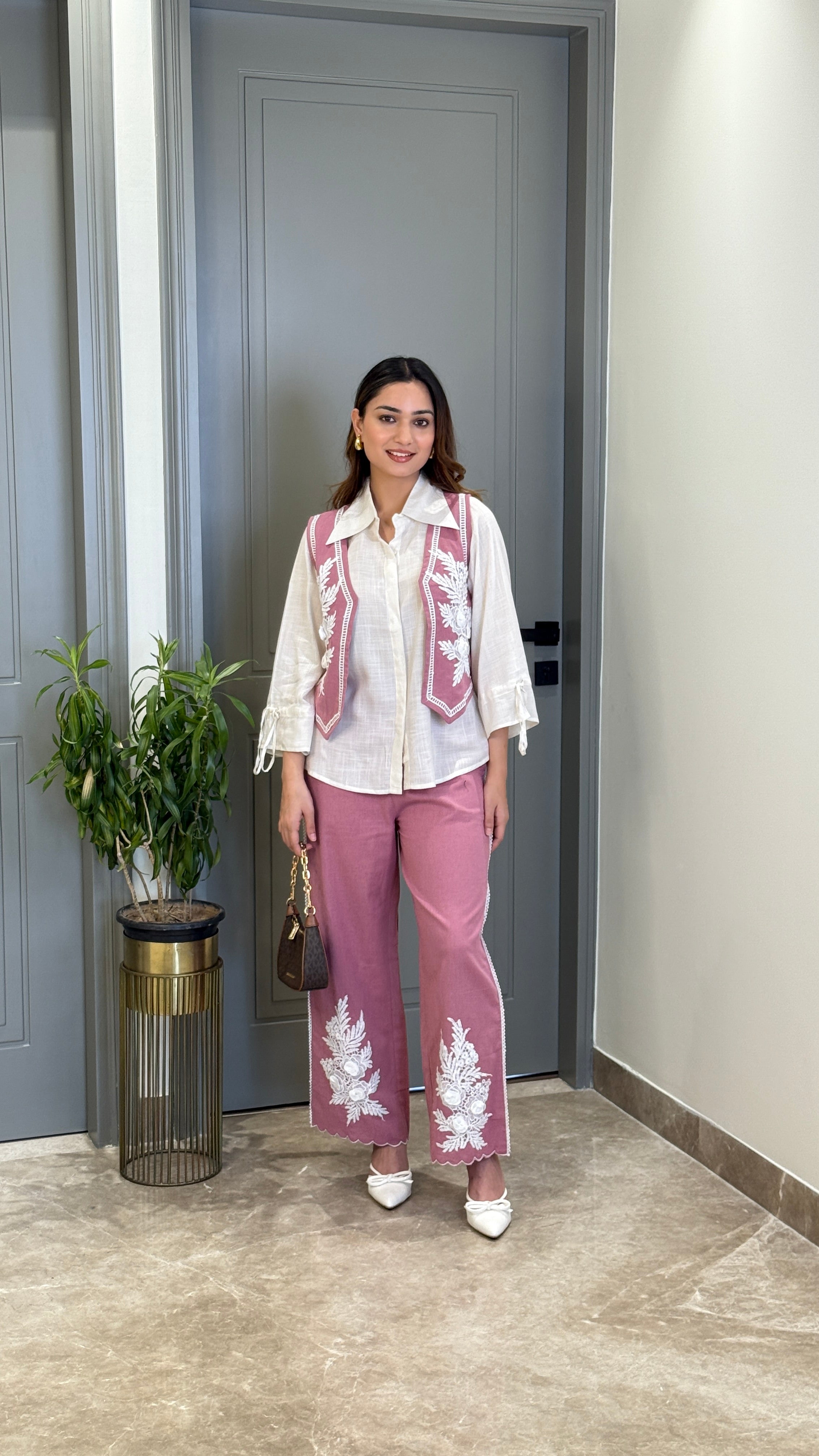 Vasket Flower Motif Mauve Cord Set