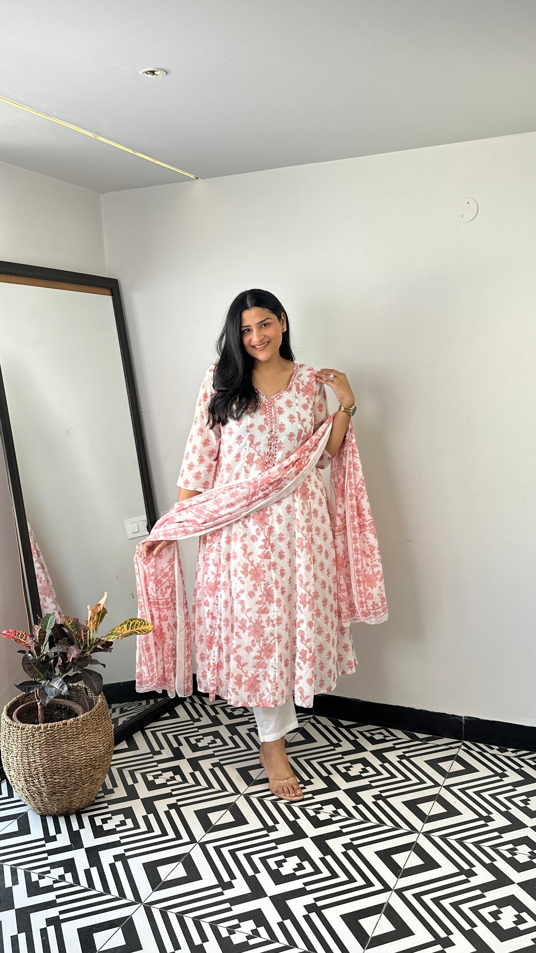 Soft Pink Floral Anarkali Suit Set shrisa.in