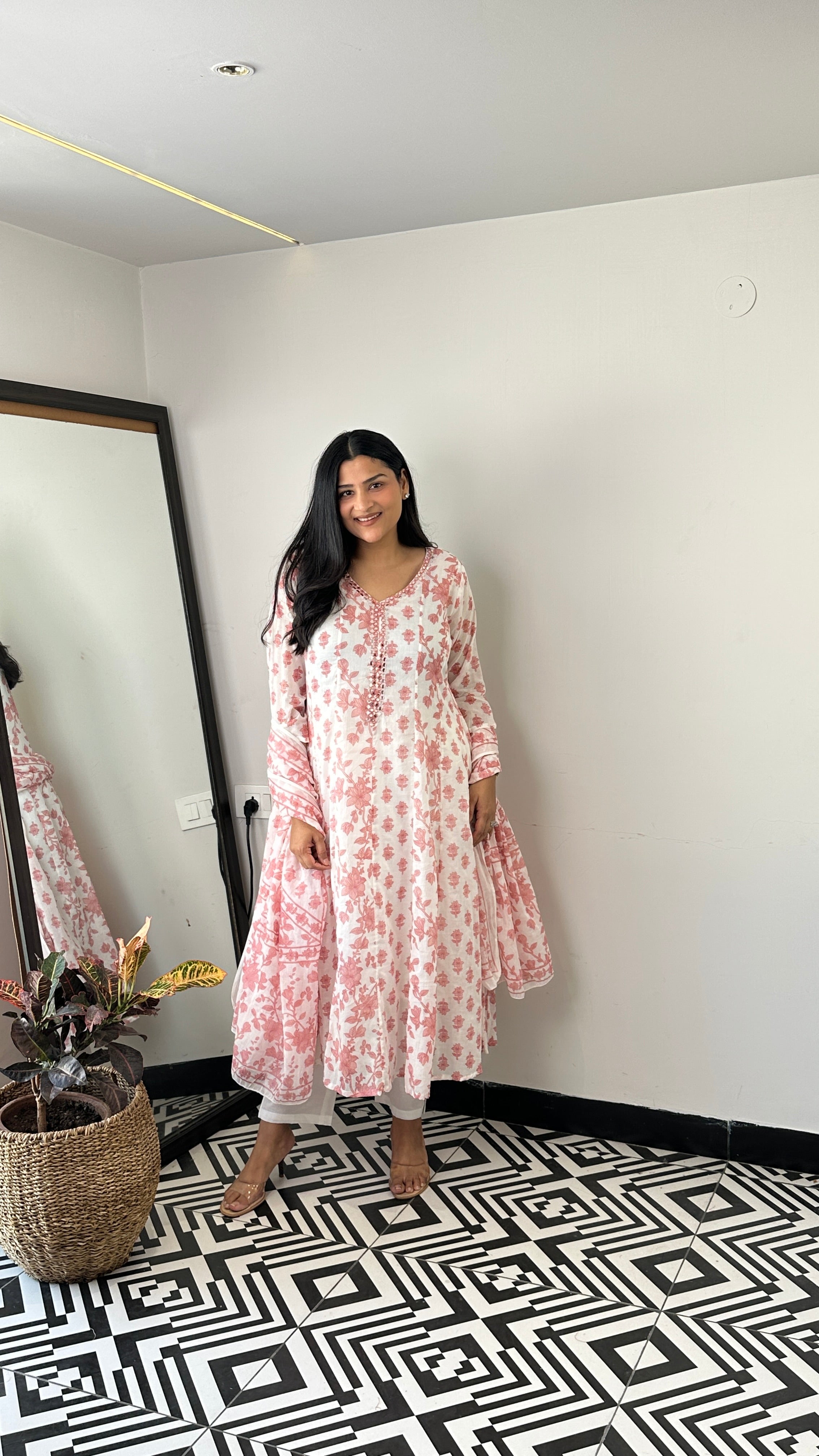 Soft Pink Floral Anarkali Suit Set shrisa.in