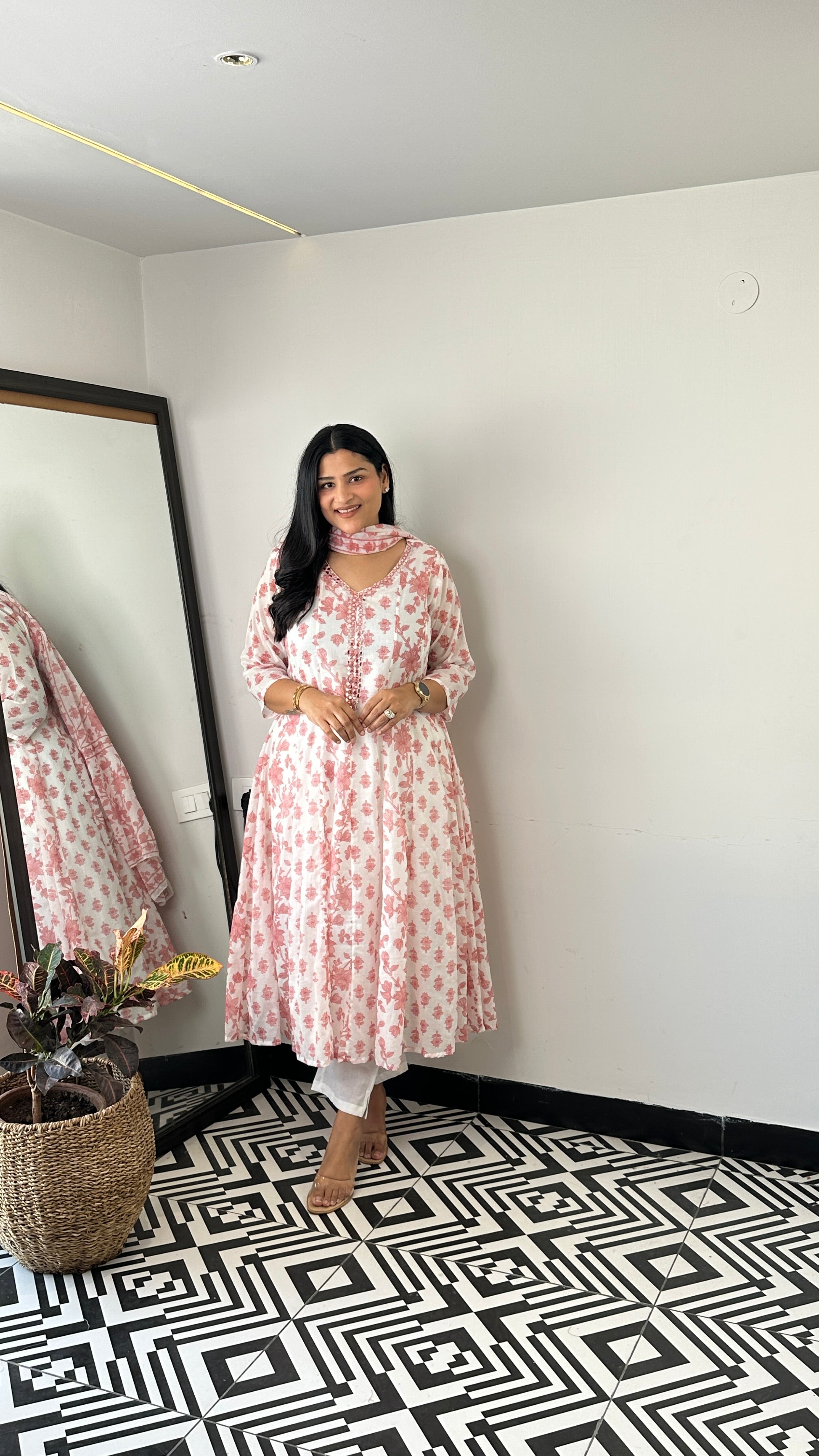 Soft Pink Floral Anarkali Suit Set shrisa.in