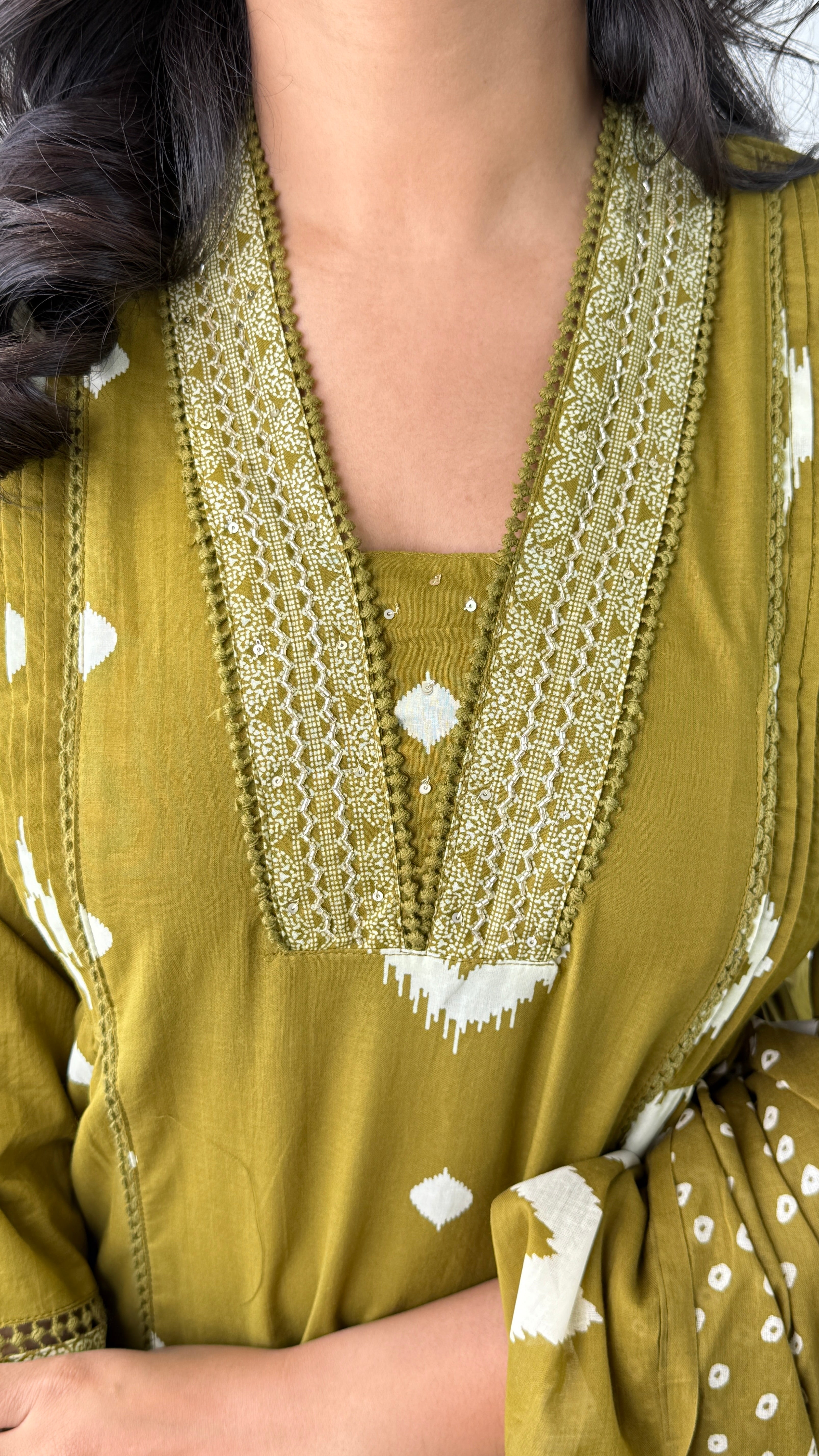 ⁠Ikkat Green Suit Set