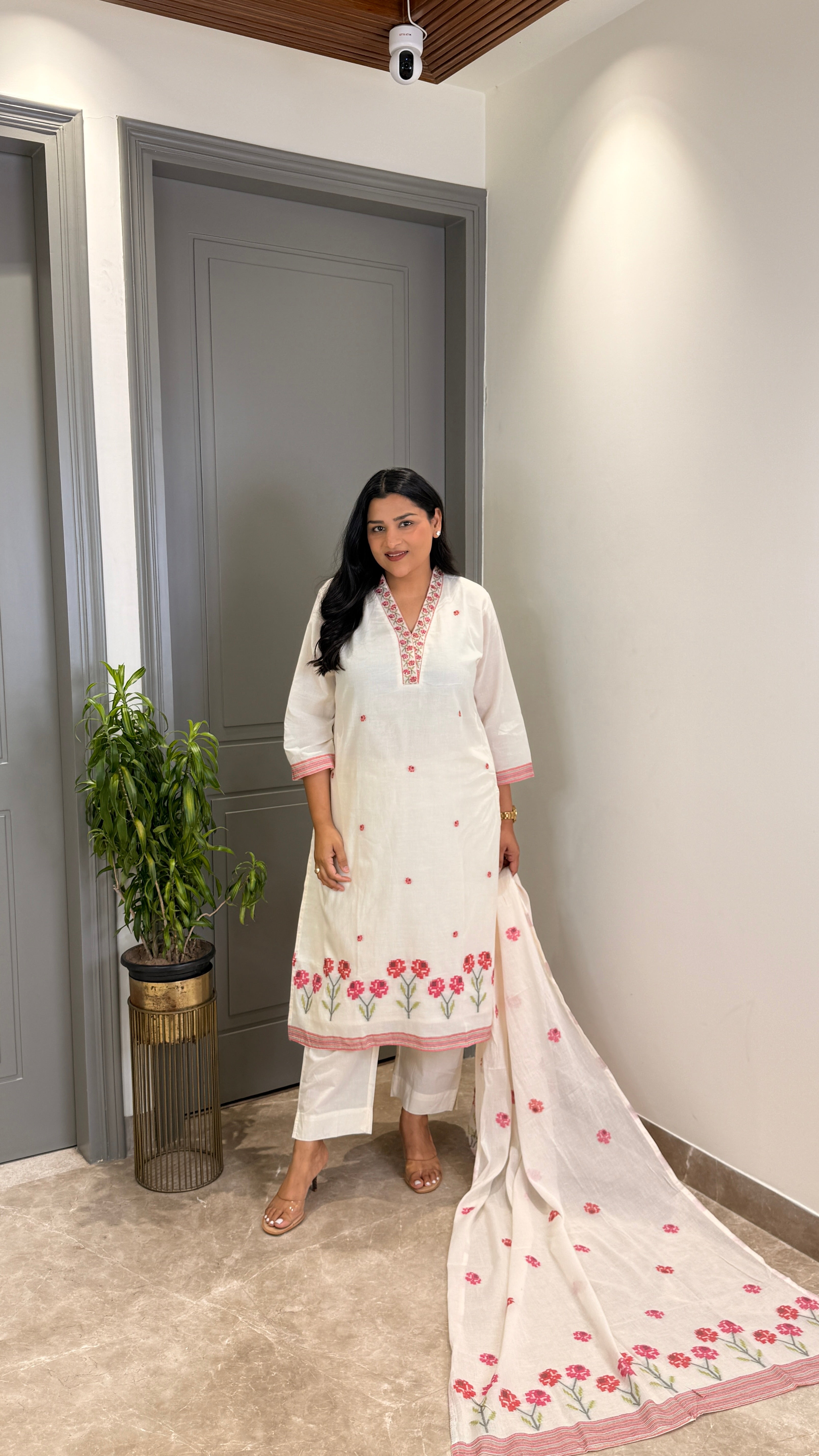 Jamdani Floral Suit Set shrisa.in