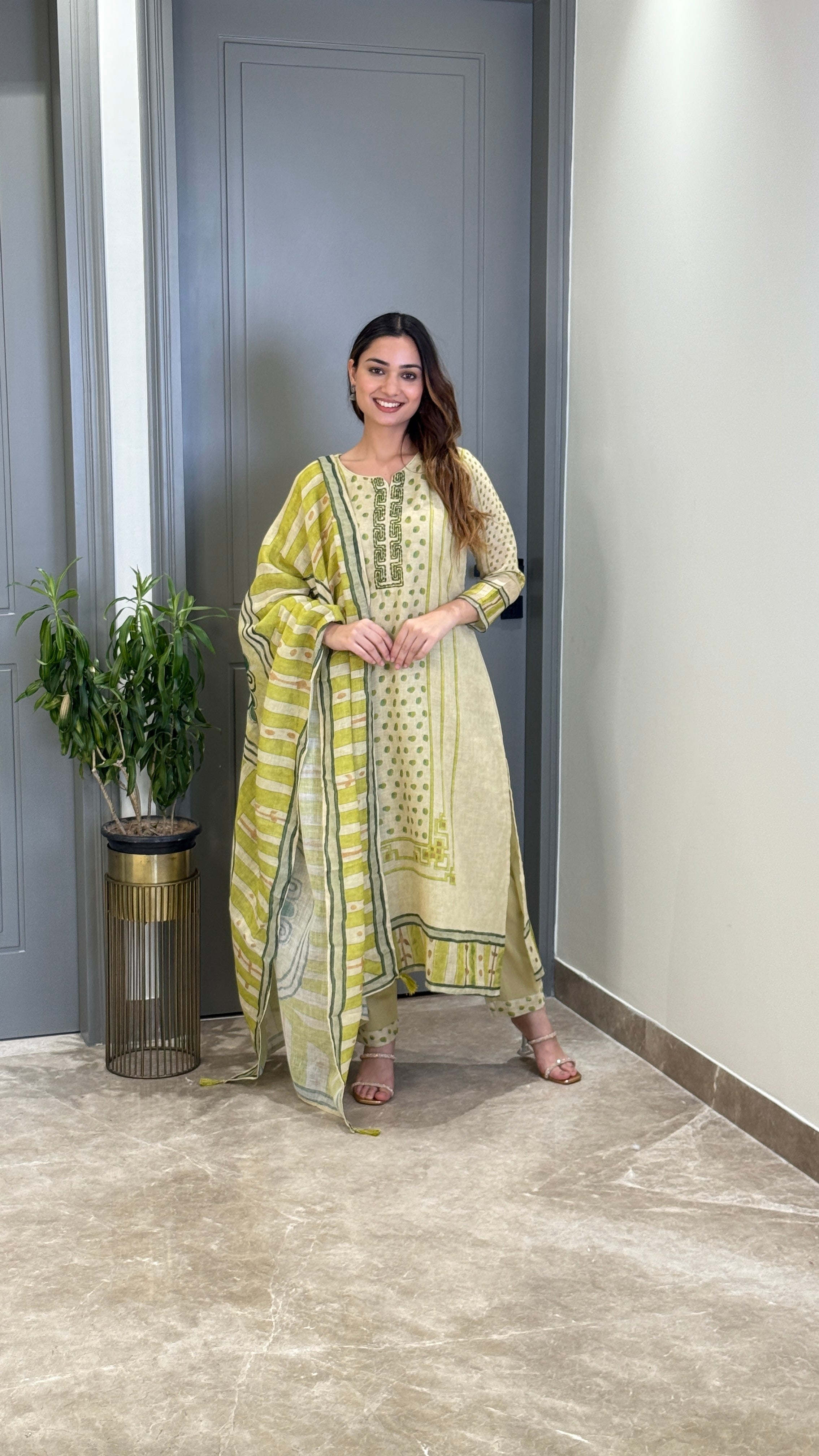 Pantone Linen Suit Set