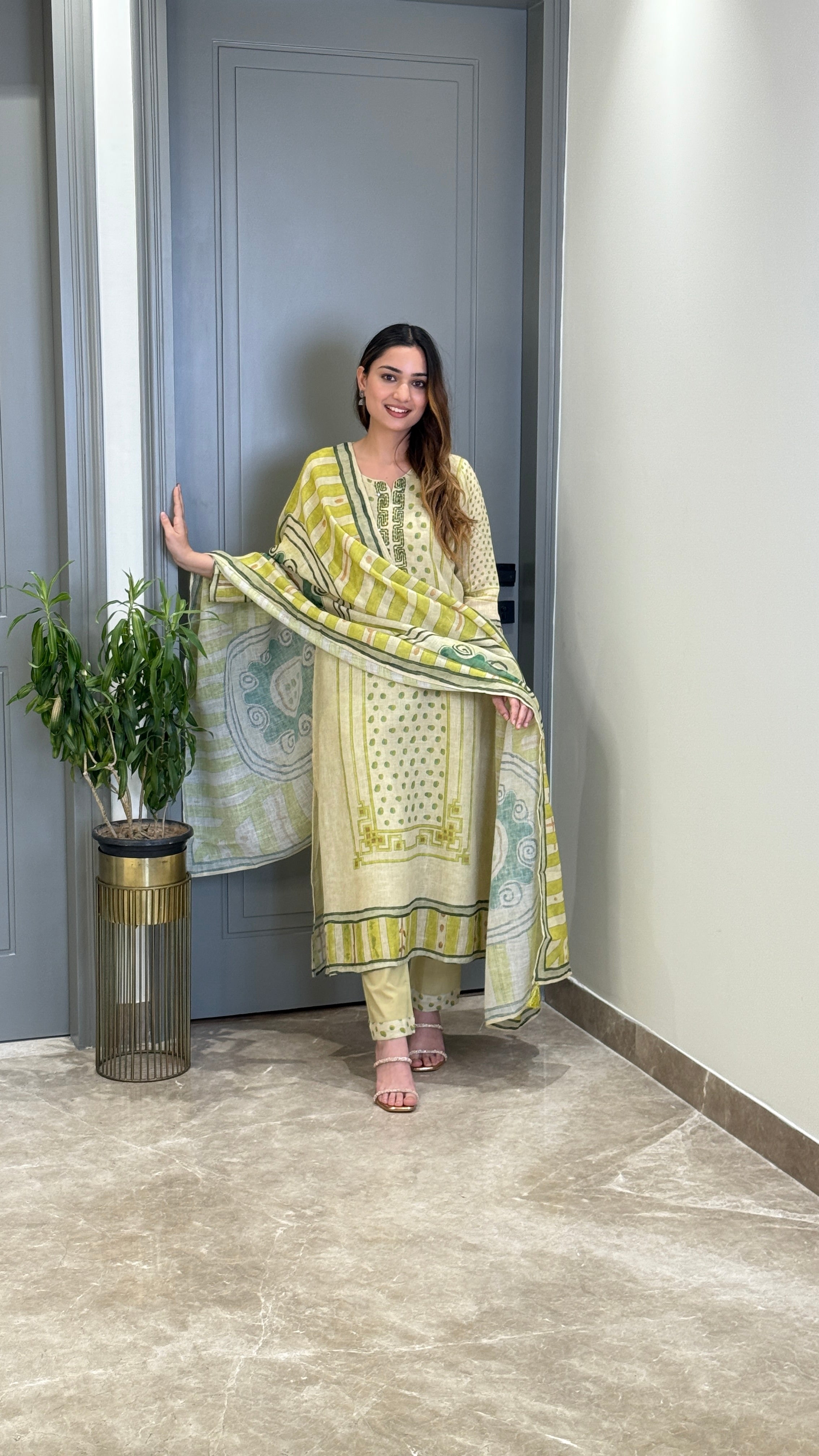 Pantone Linen Suit Set