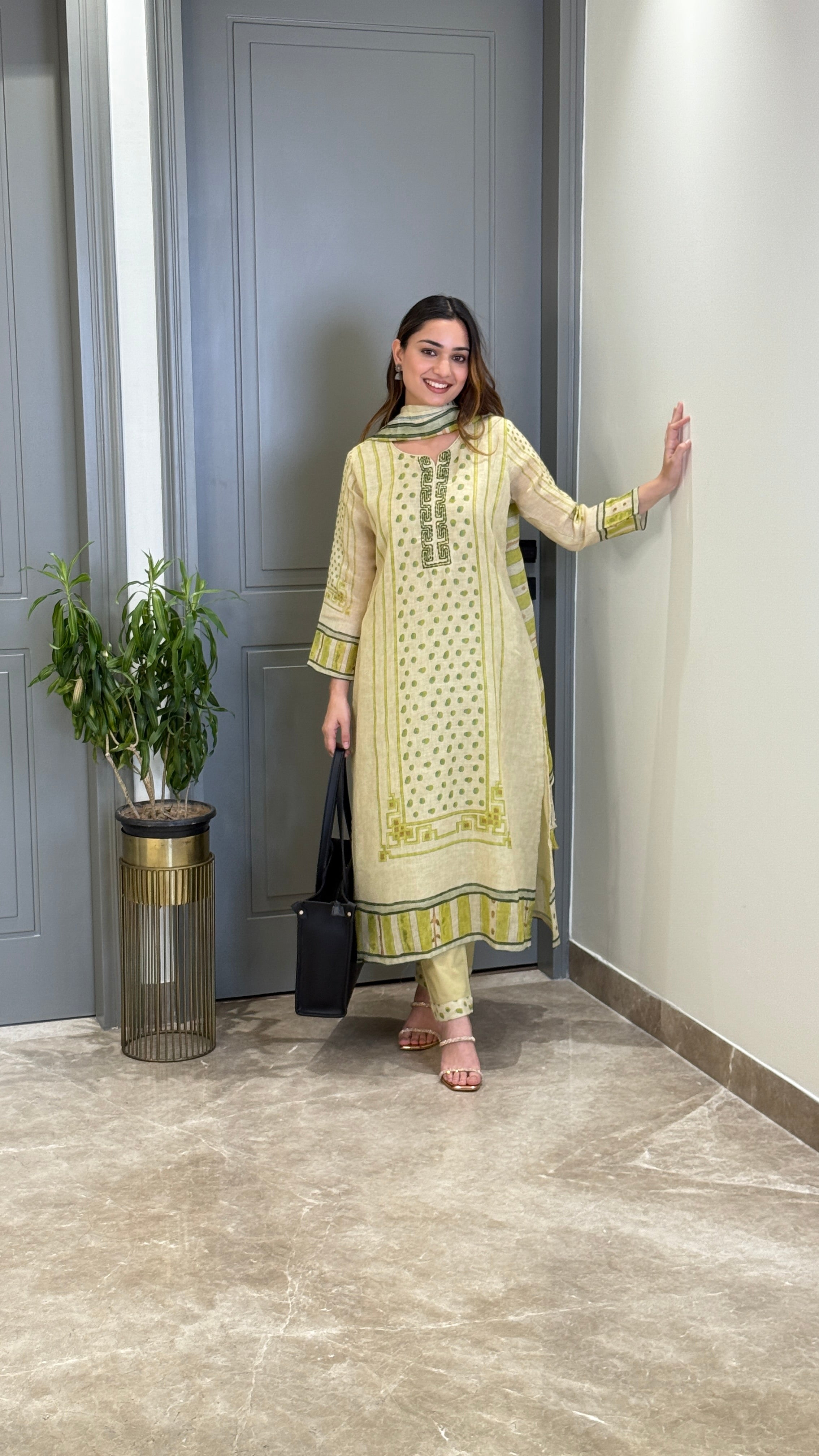 Pantone Linen Suit Set