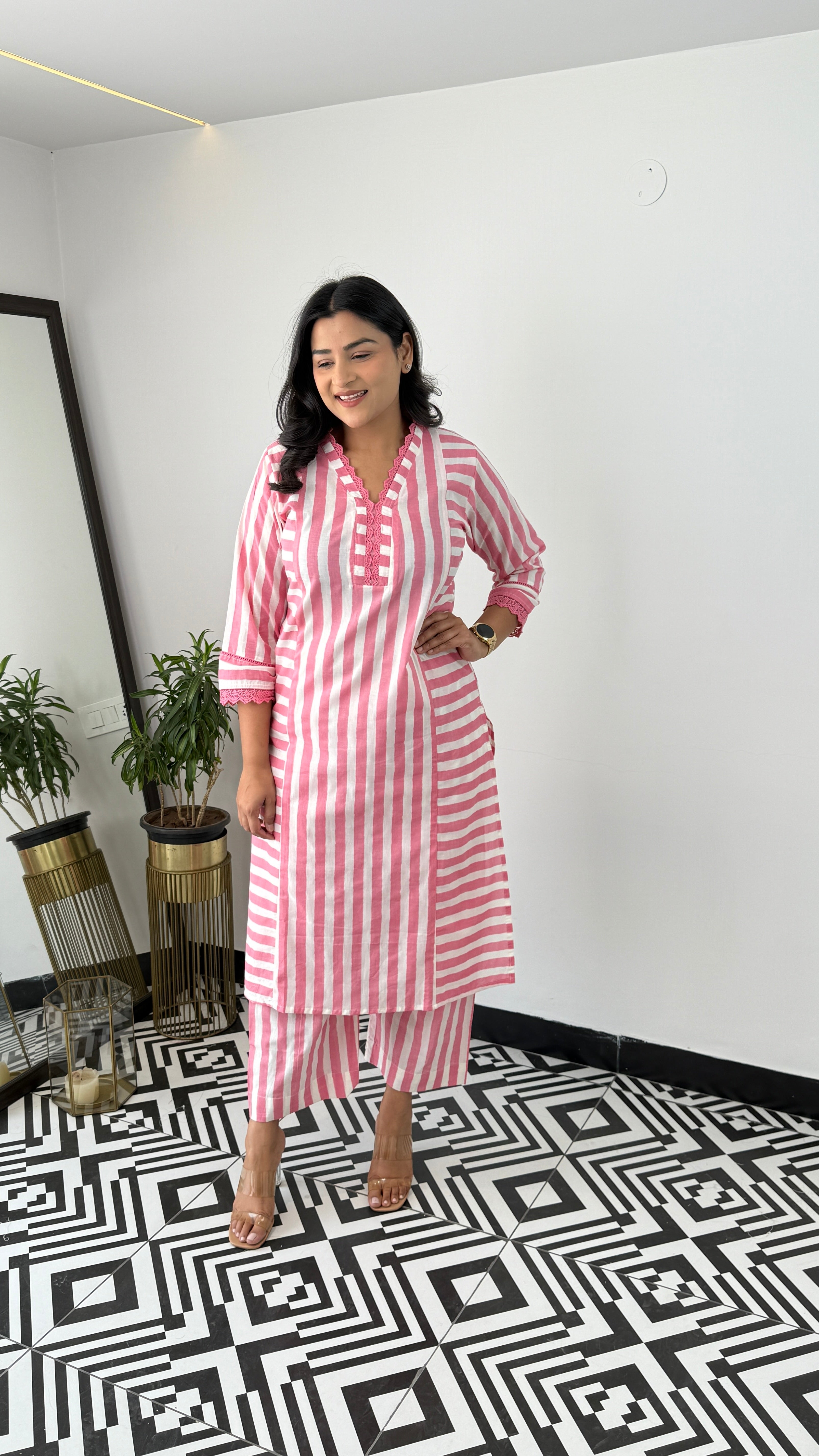 Stripes Pink V-Neck Kurta Pants