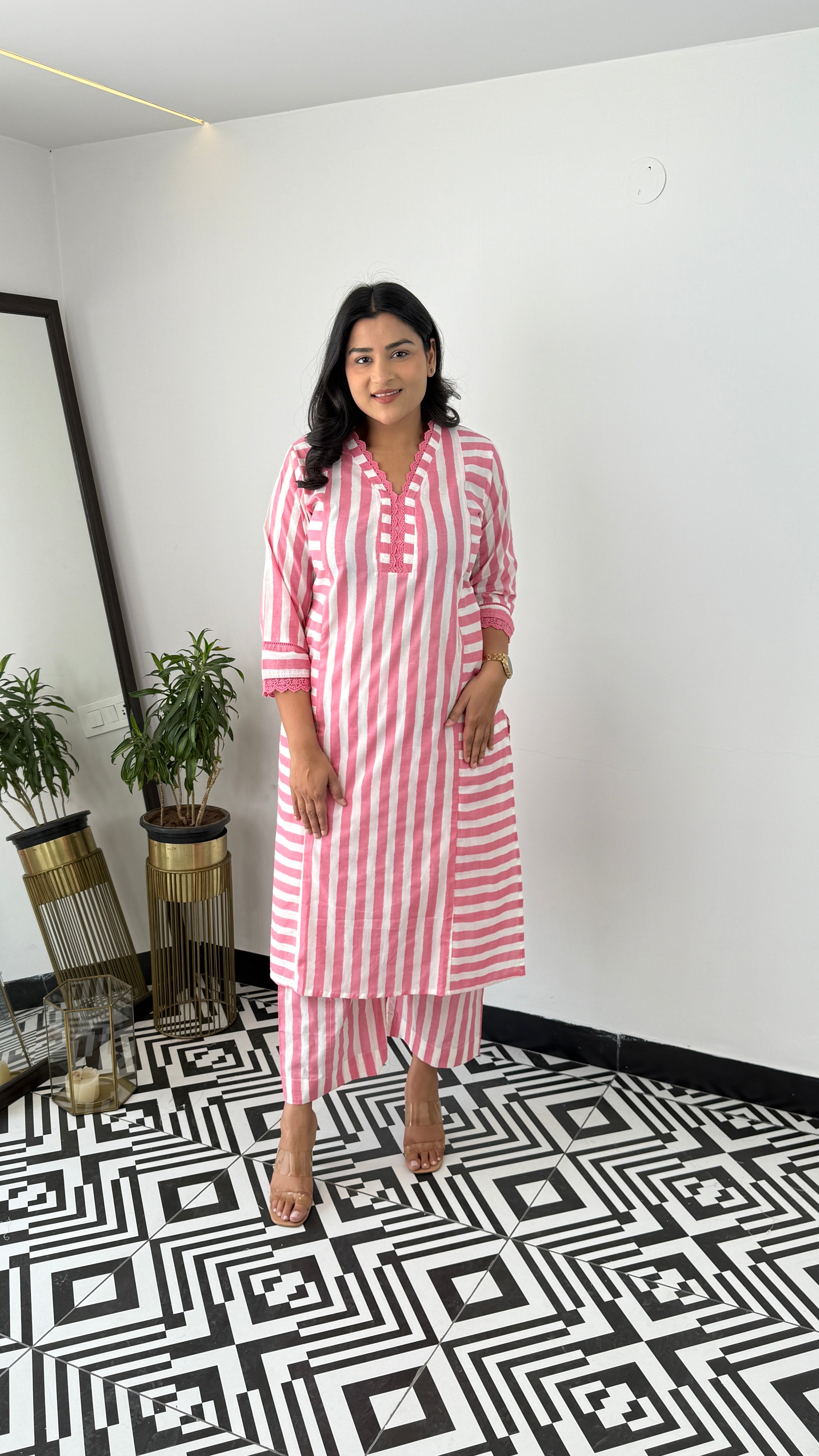 Stripes Pink V-Neck Kurta Pants