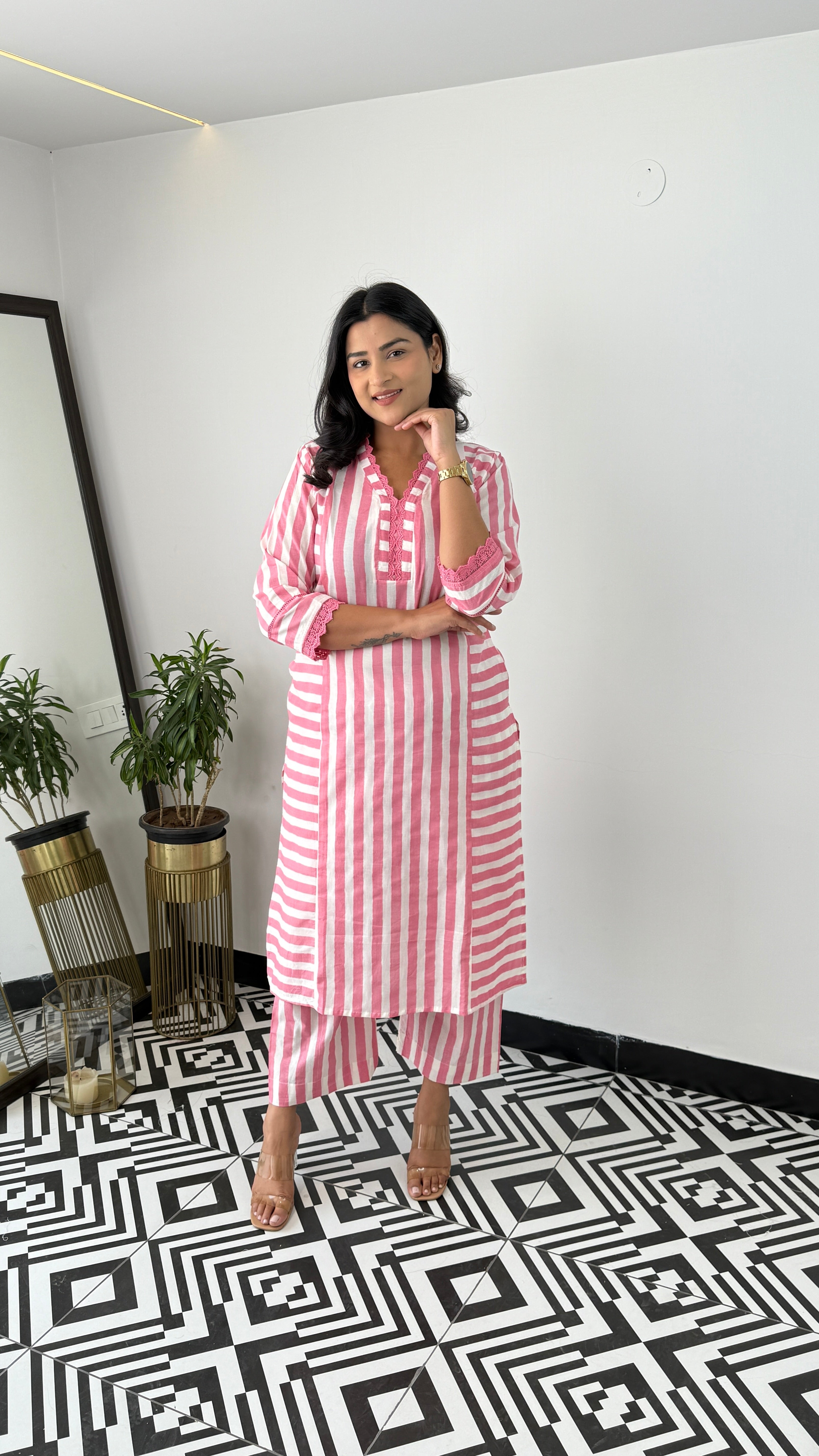 Stripes Pink V-Neck Kurta Pants