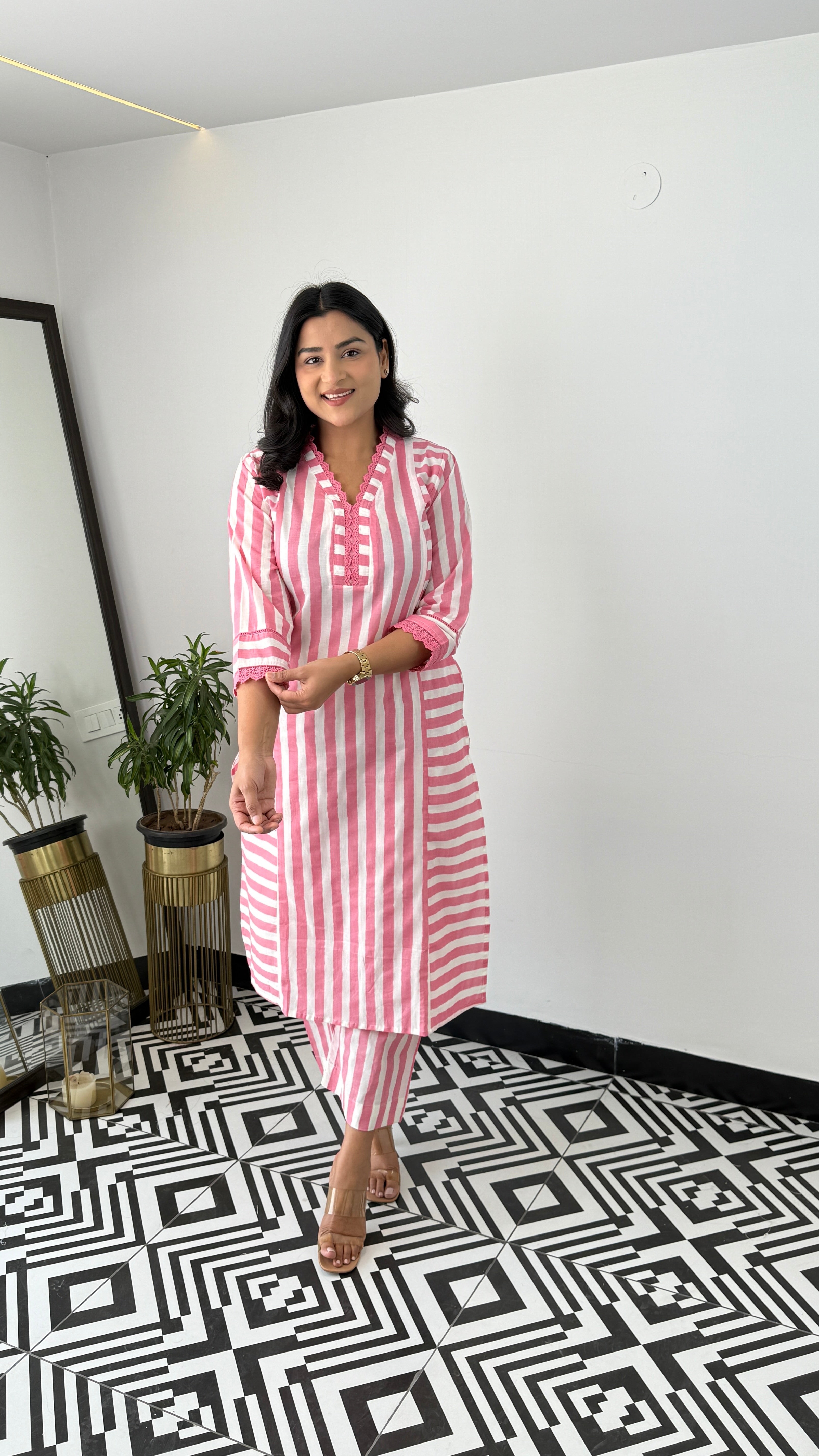 Stripes Pink V-Neck Kurta Pants