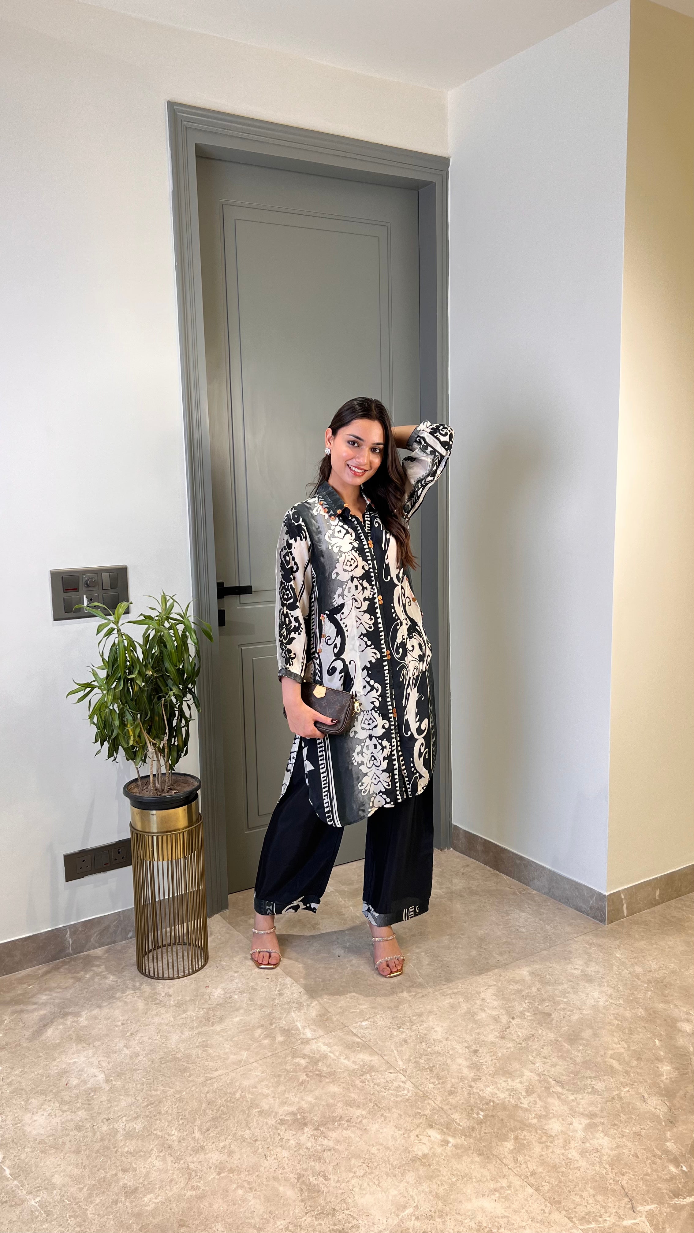 Black & White Coin Crepe Cord Set