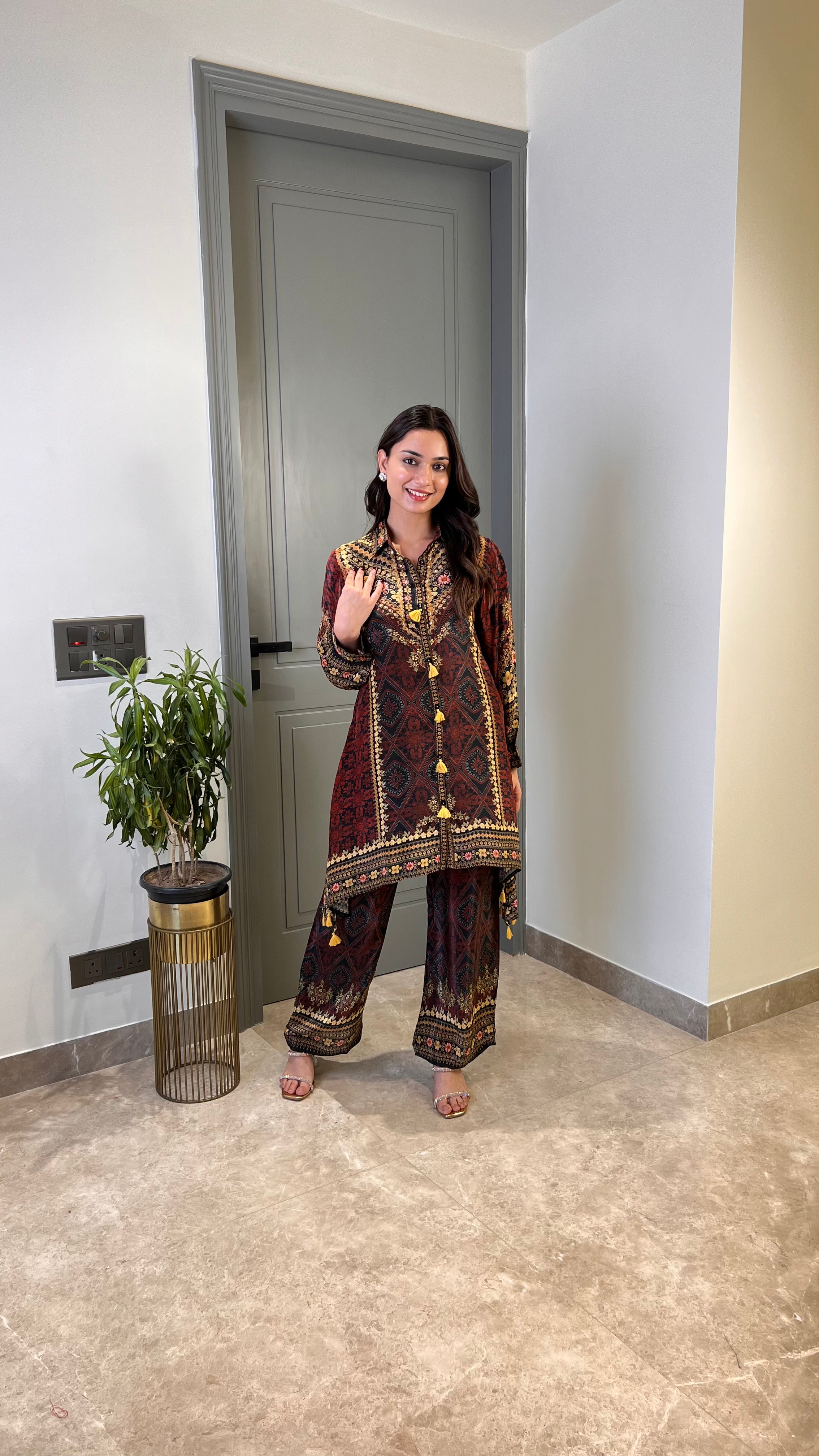 Black and Golden Crepe Cord Set 