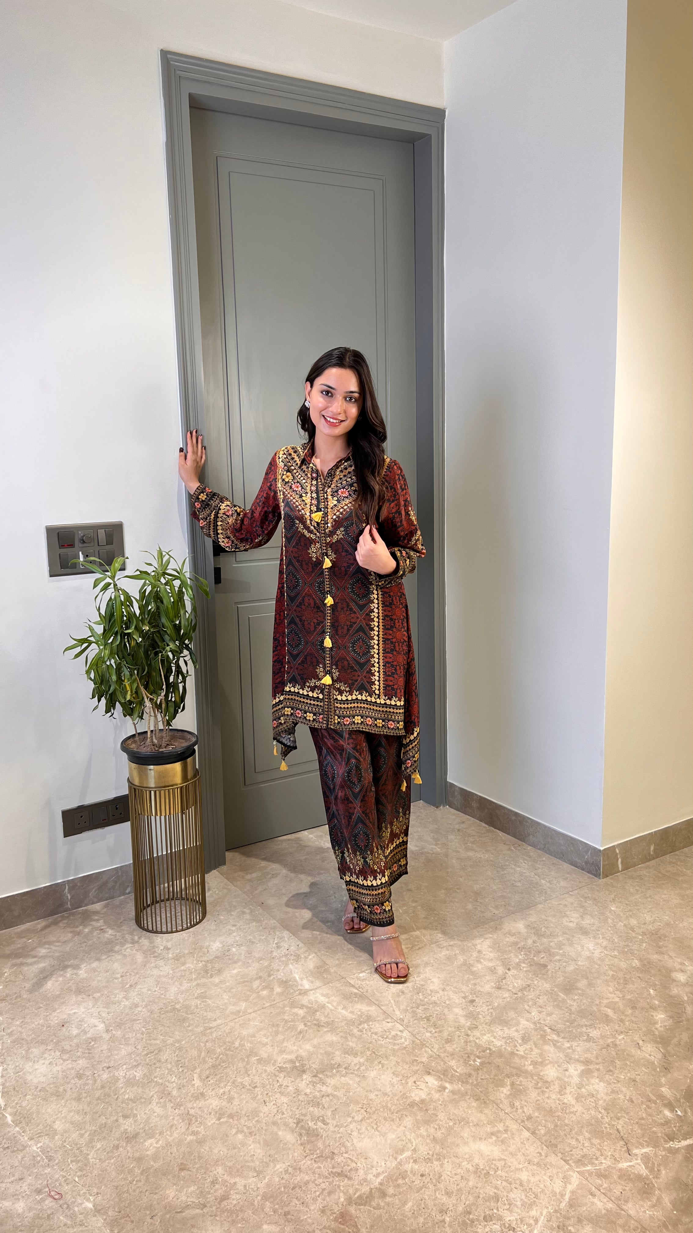 Black and Golden Crepe Cord Set 