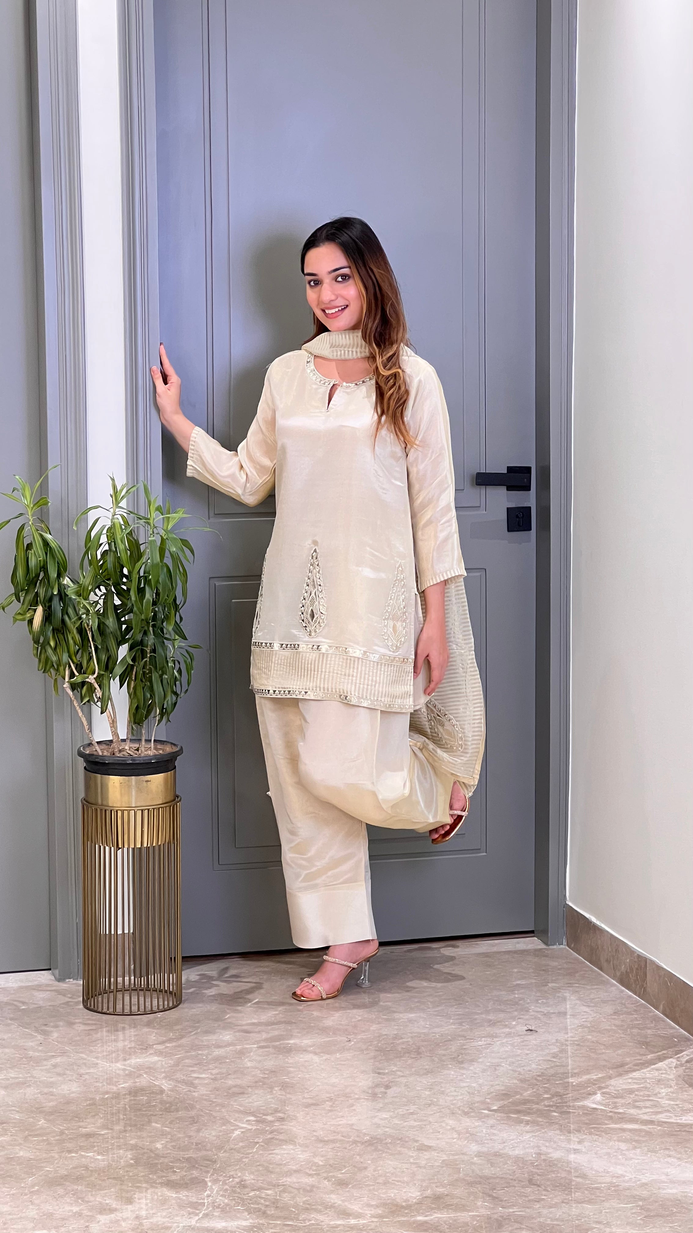 Tissue Ivory Farshi Suit Set