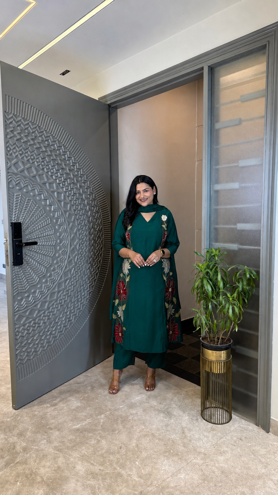 Rozi Teal Suit  Set shrisa.in