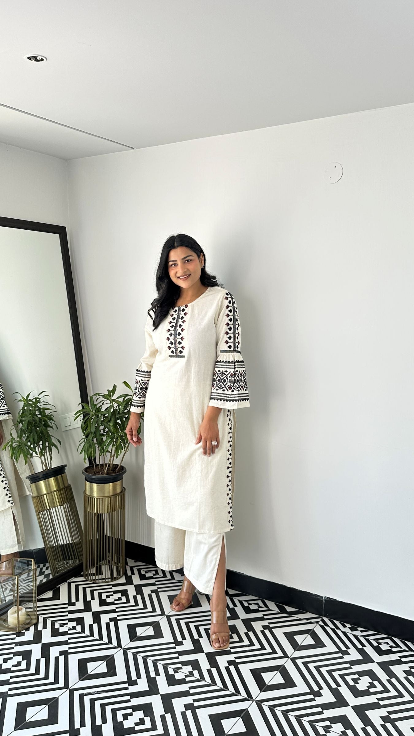 Ikkai Snowwhite Kurta Pants