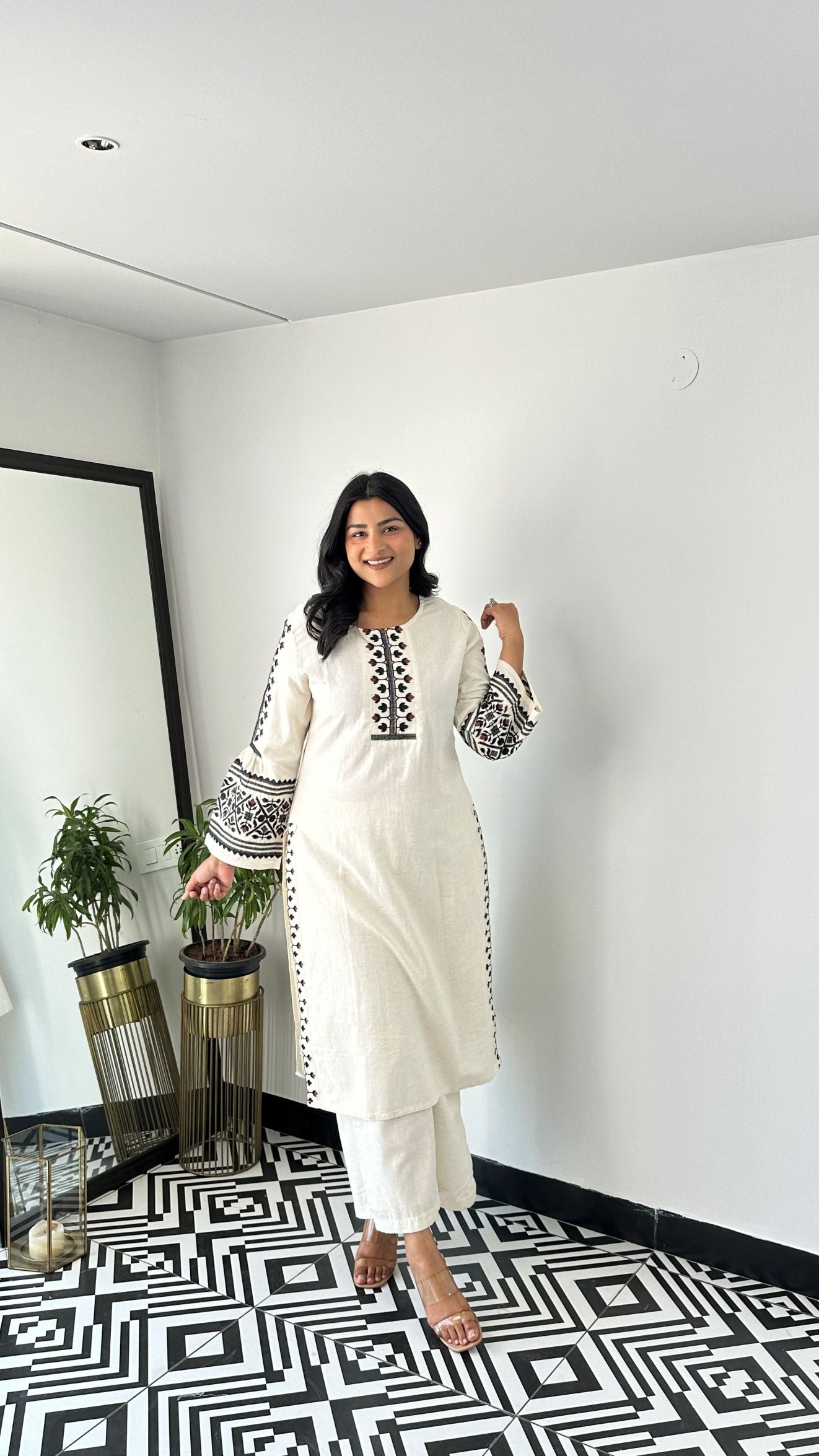 Ikkai Snowwhite Kurta Pants