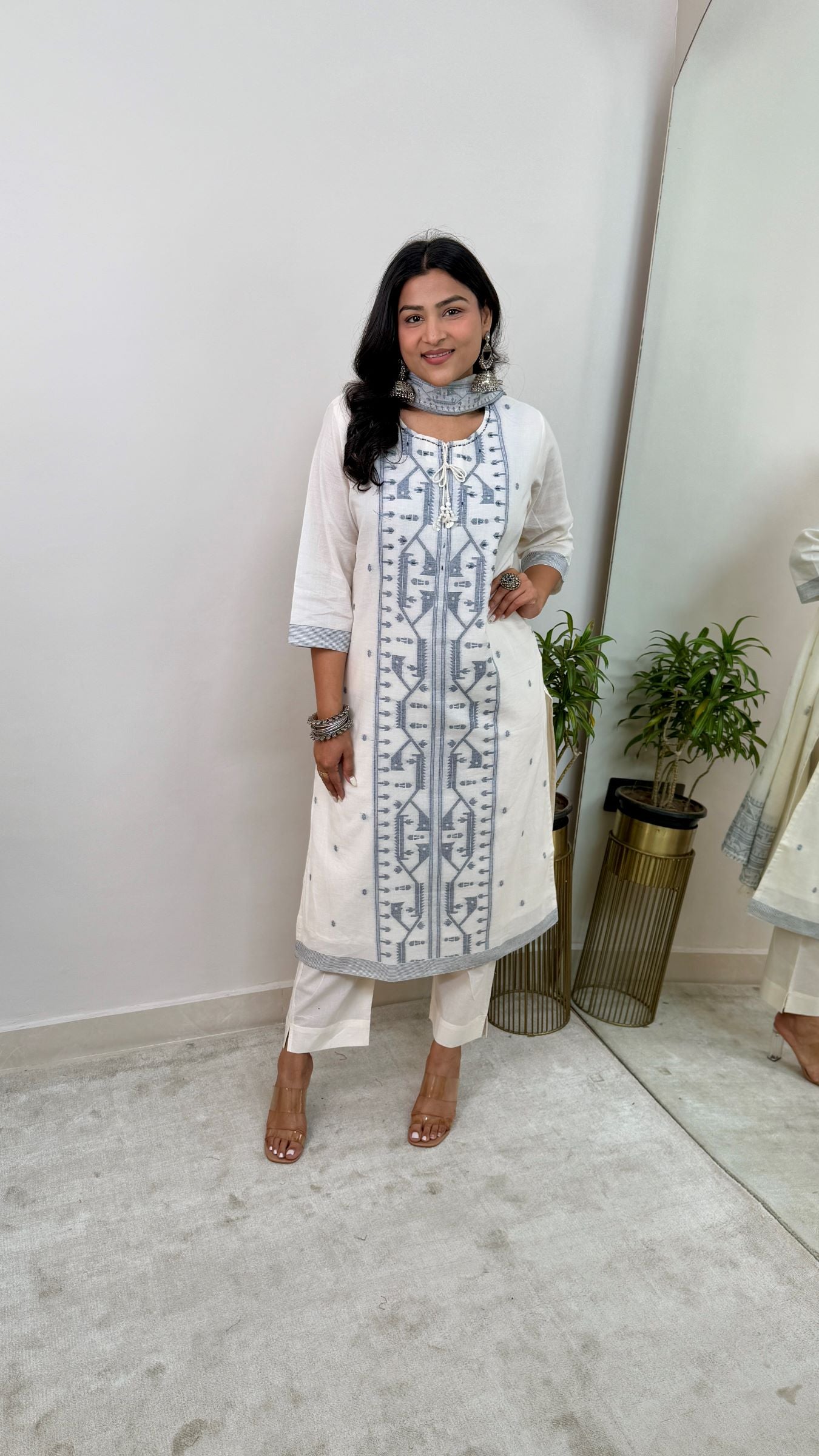 Jamdani Pearl Suit Set