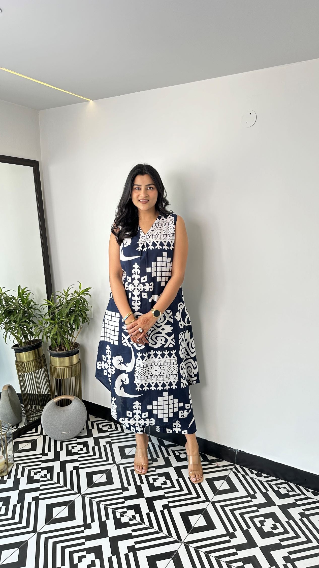 Sleeveless Vintage Navy Blue Kurta Pants