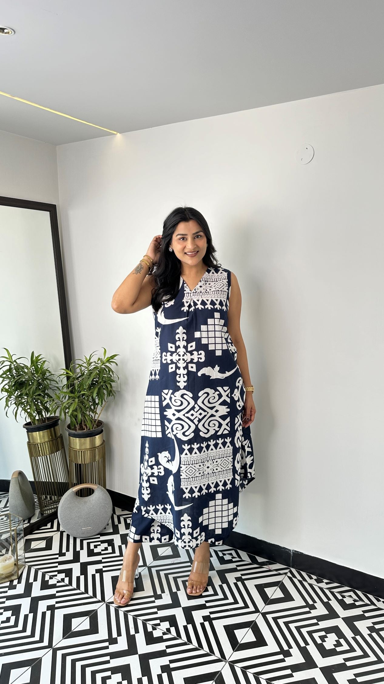 Sleeveless Vintage Navy Blue Kurta Pants