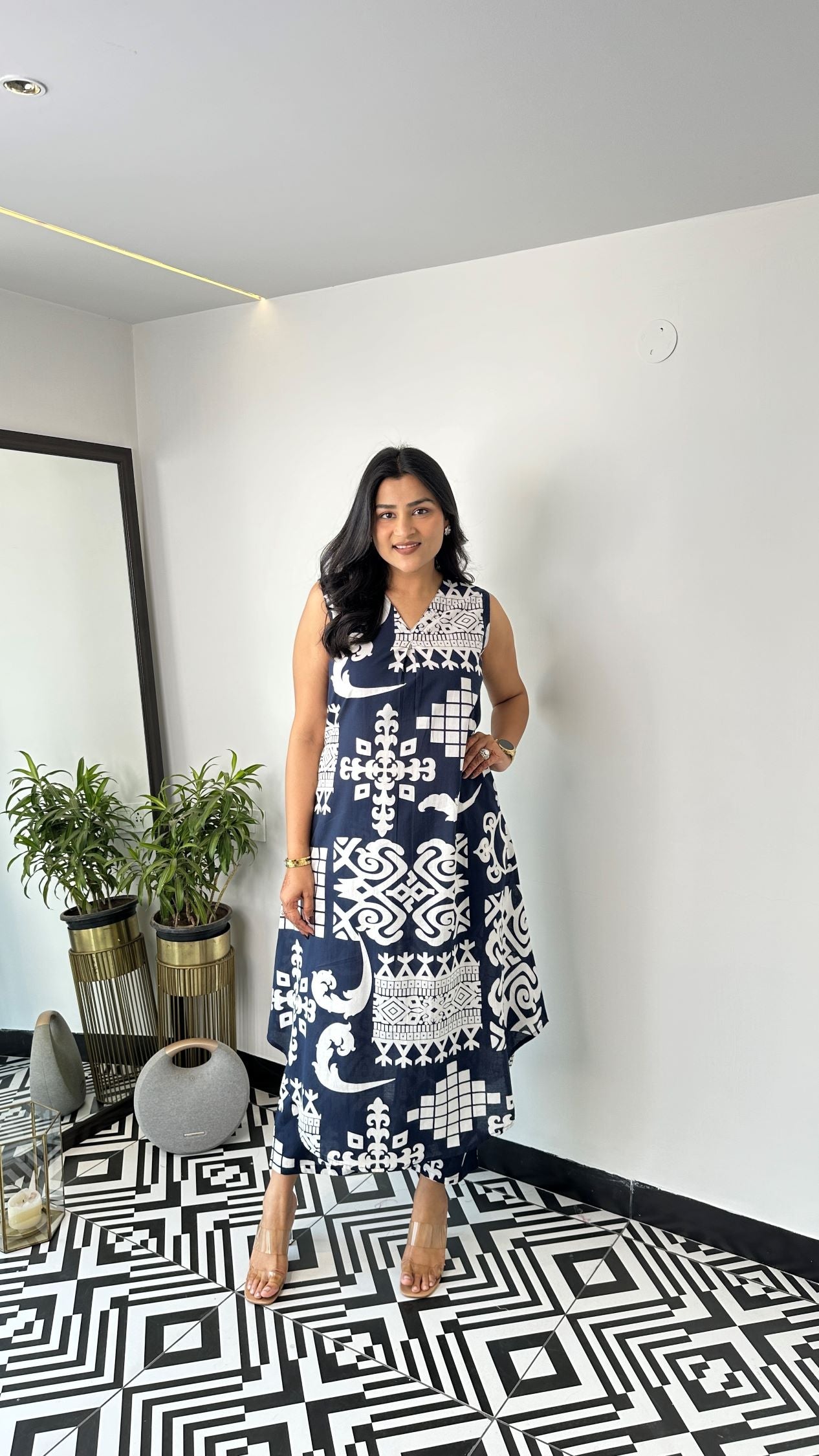 Sleeveless Vintage Navy Blue Kurta Pants