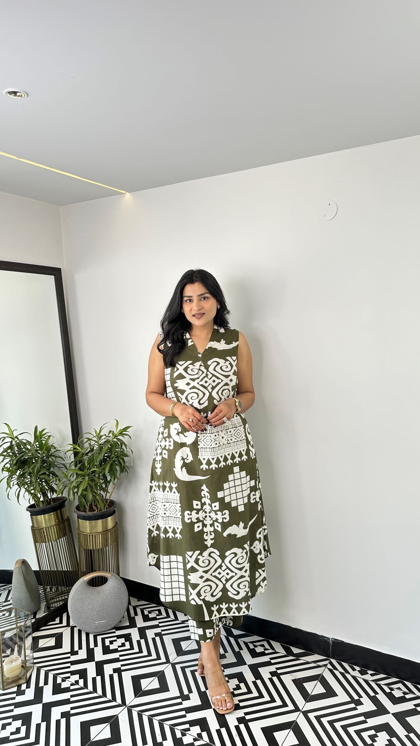 Sleeveless Vintage Olive Kurta Pants