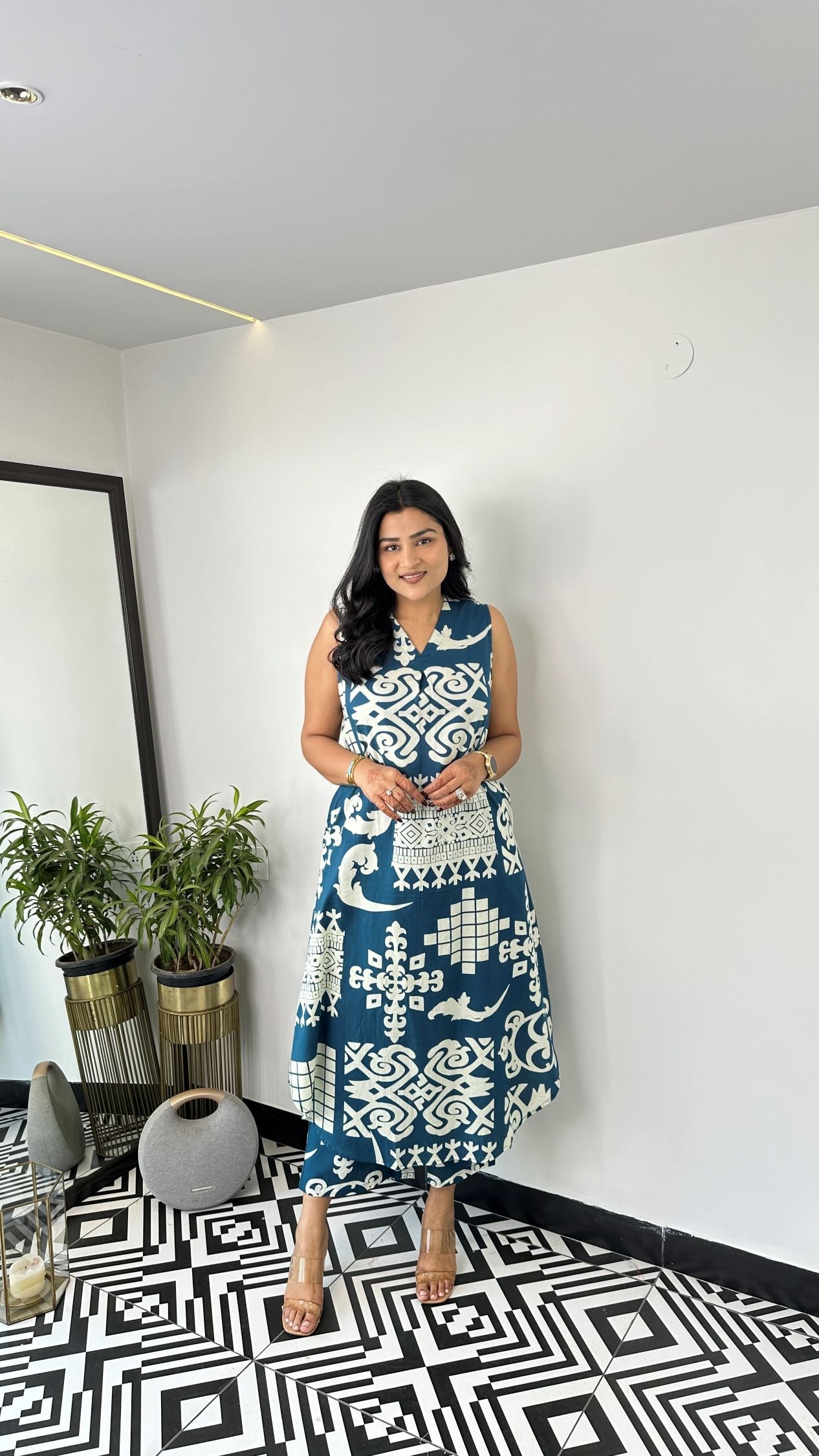 Sleeveless Vintage Teal Blue Kurta Pants