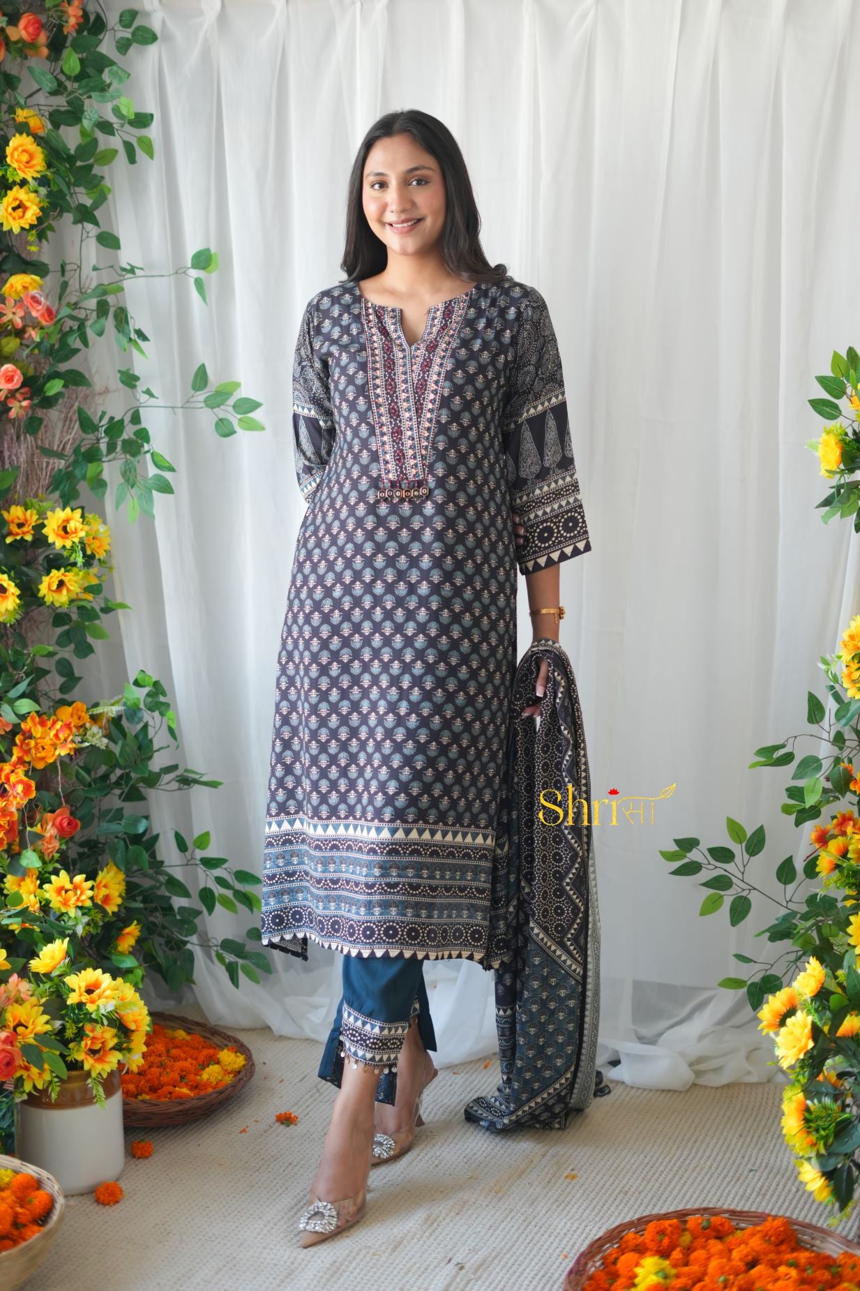 Zainab Suit Set