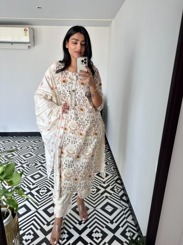 Off White Pure Muslin Floral Suit Set - Image 4