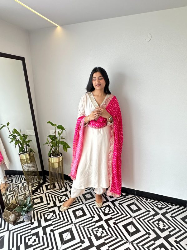 White Muslin With Hot Pink Dupatta - Image 2