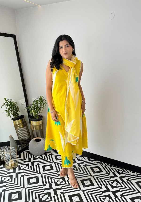 Moksha Yellow Suit Set - Image 5